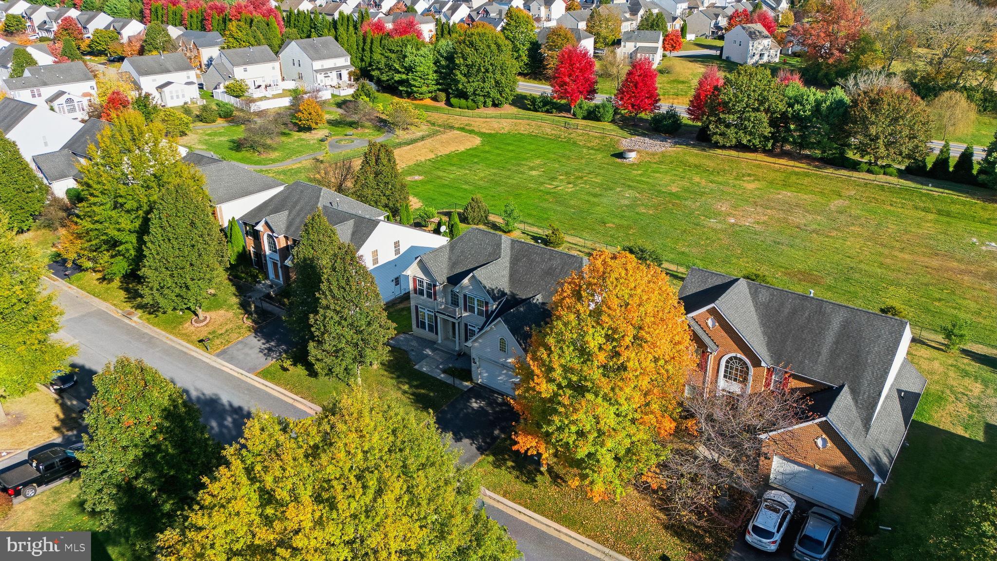 THE VILLAGE OF WASHINGTON TRAIL WEST - Residential