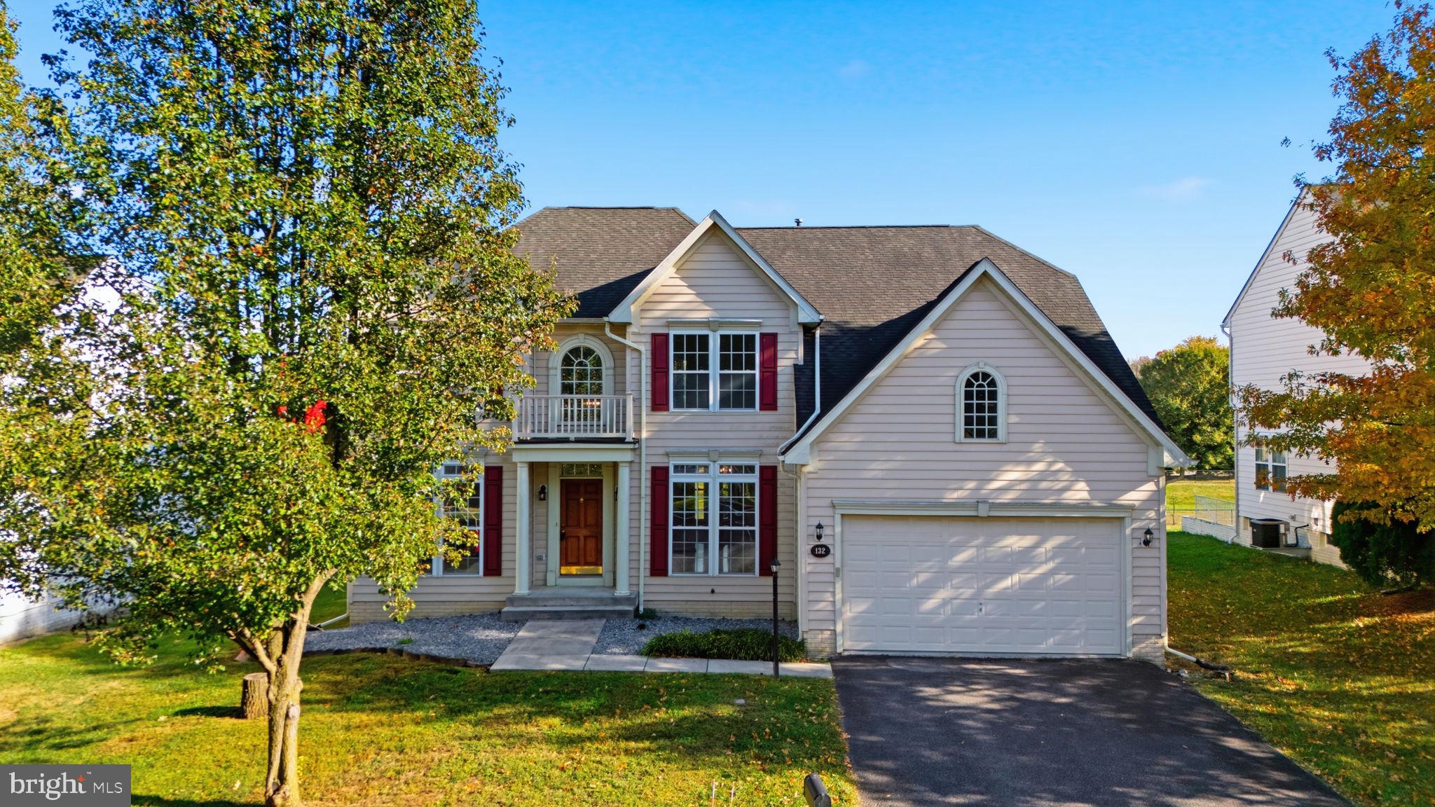 THE VILLAGE OF WASHINGTON TRAIL WEST - Residential