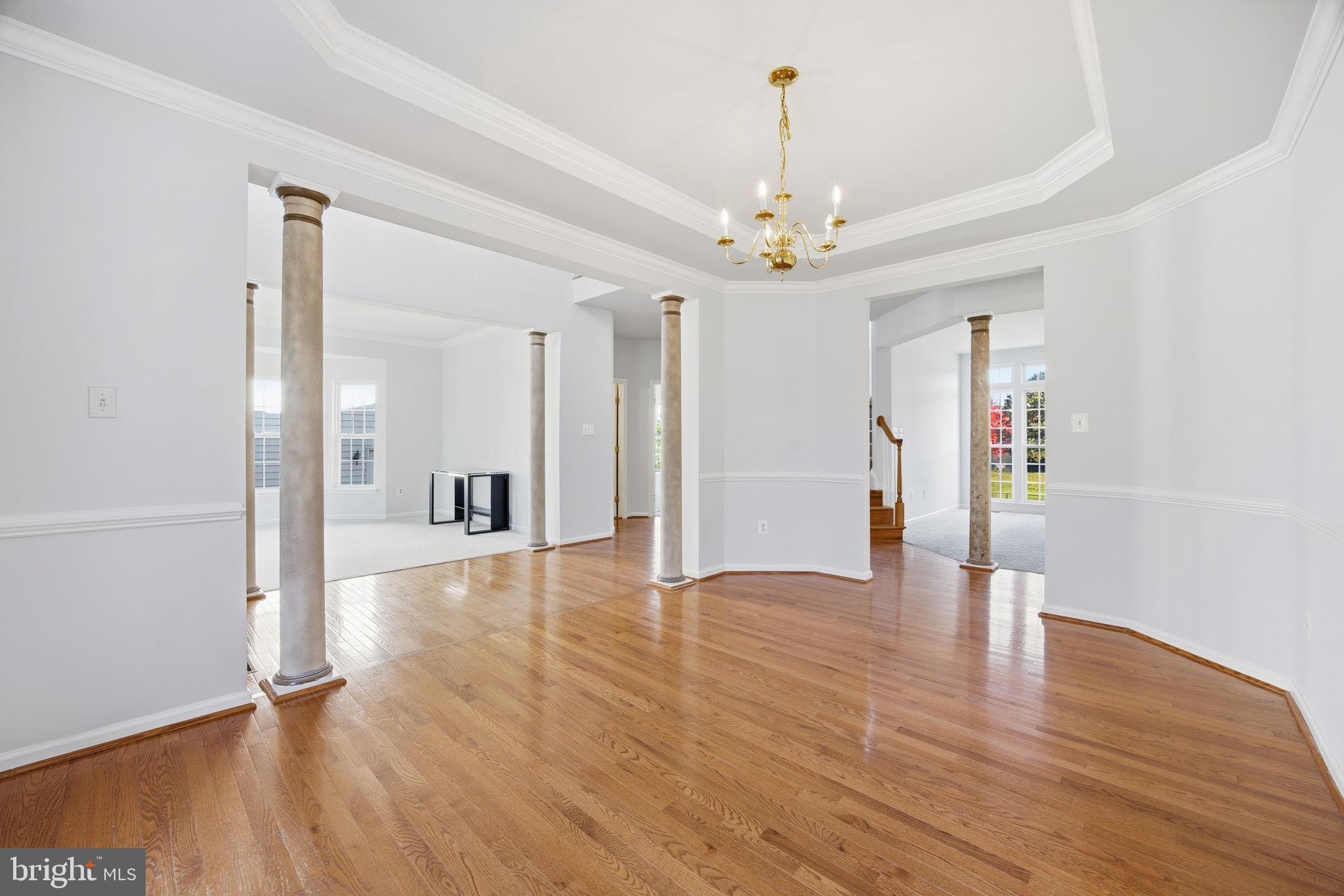 THE VILLAGE OF WASHINGTON TRAIL WEST - Residential