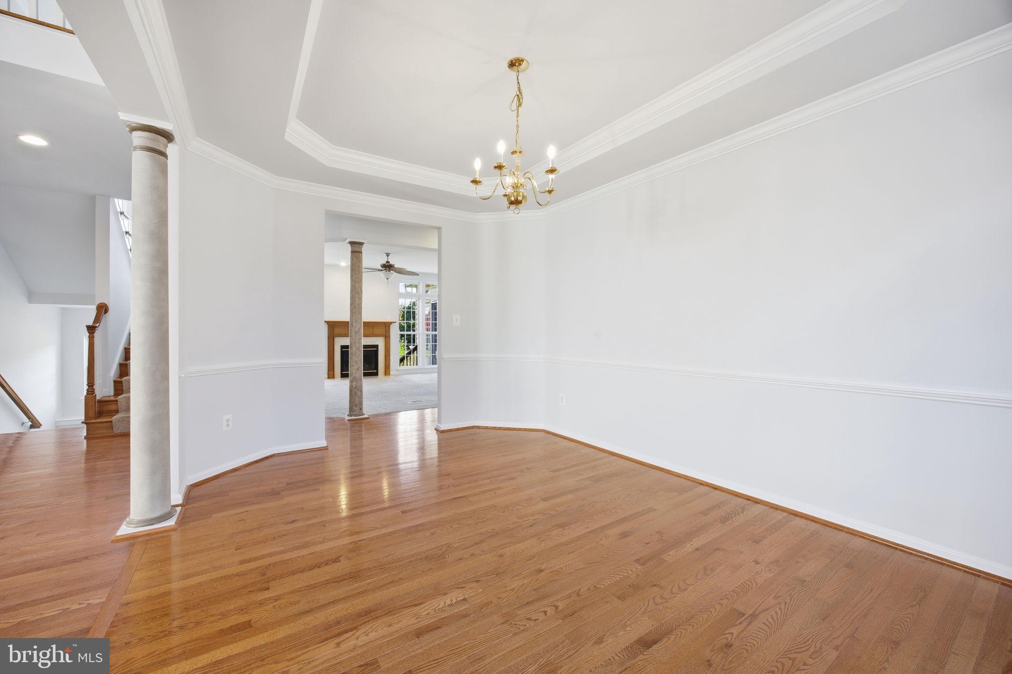 THE VILLAGE OF WASHINGTON TRAIL WEST - Residential