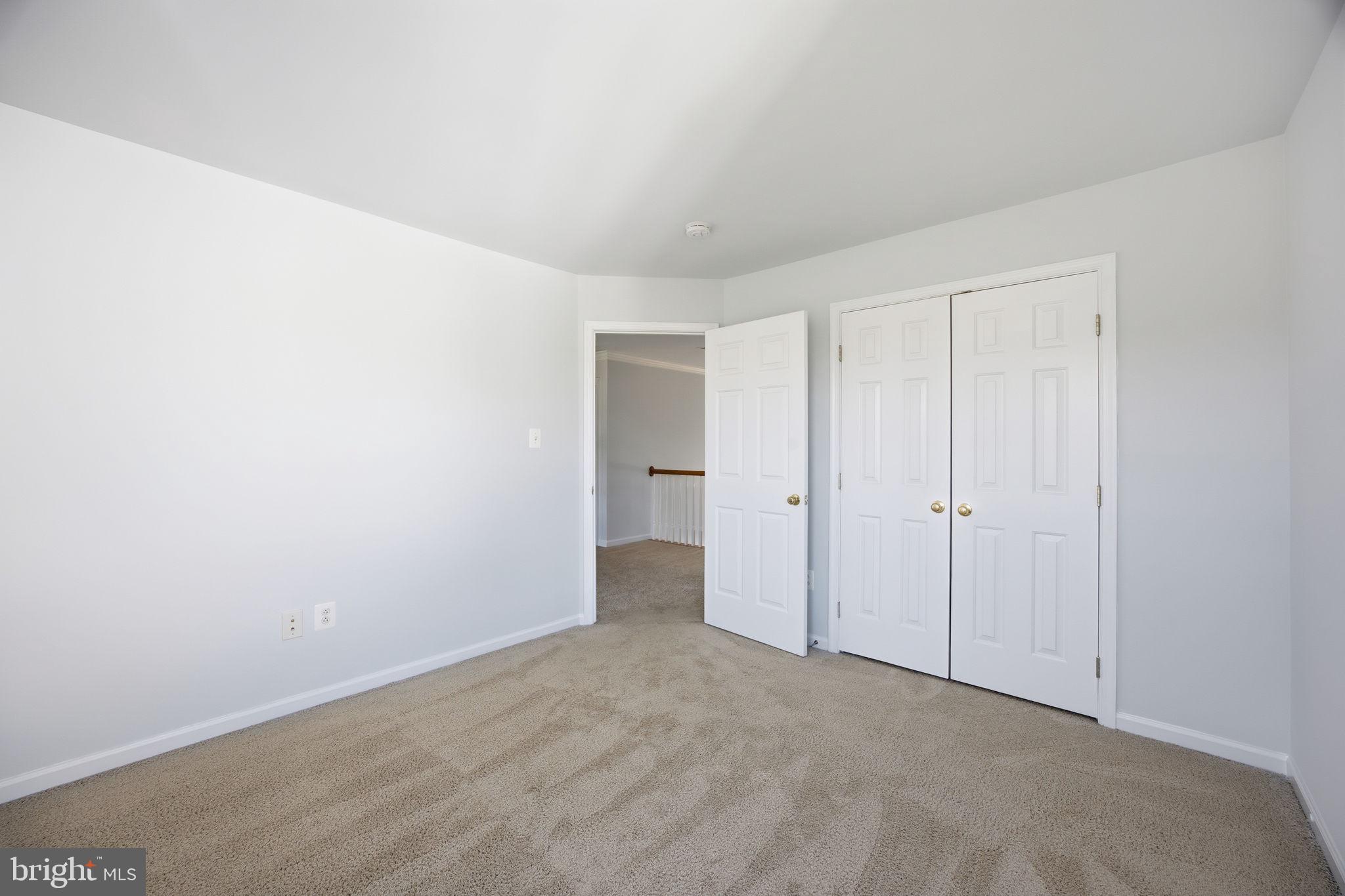 THE VILLAGE OF WASHINGTON TRAIL WEST - Residential