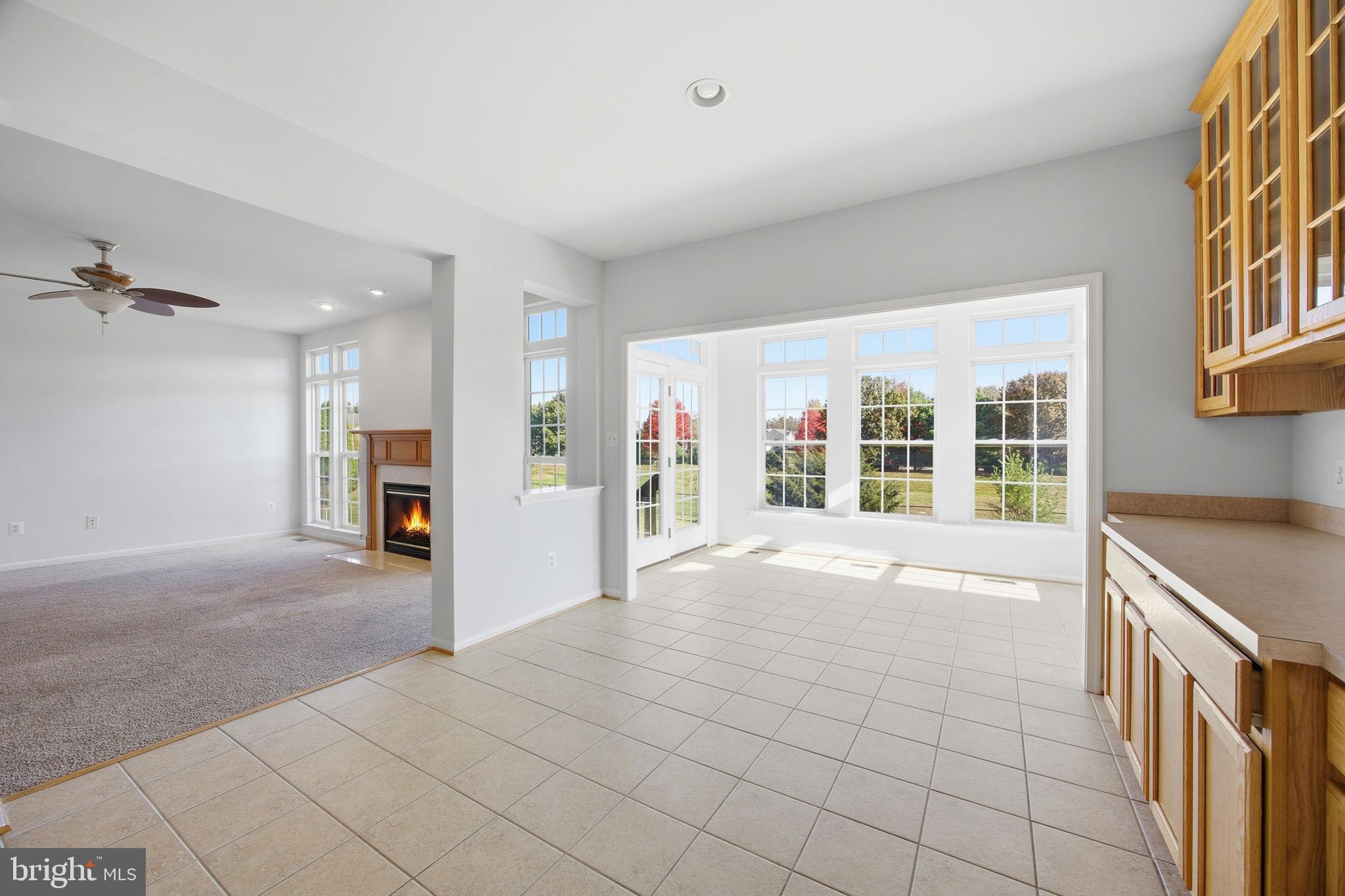 THE VILLAGE OF WASHINGTON TRAIL WEST - Residential