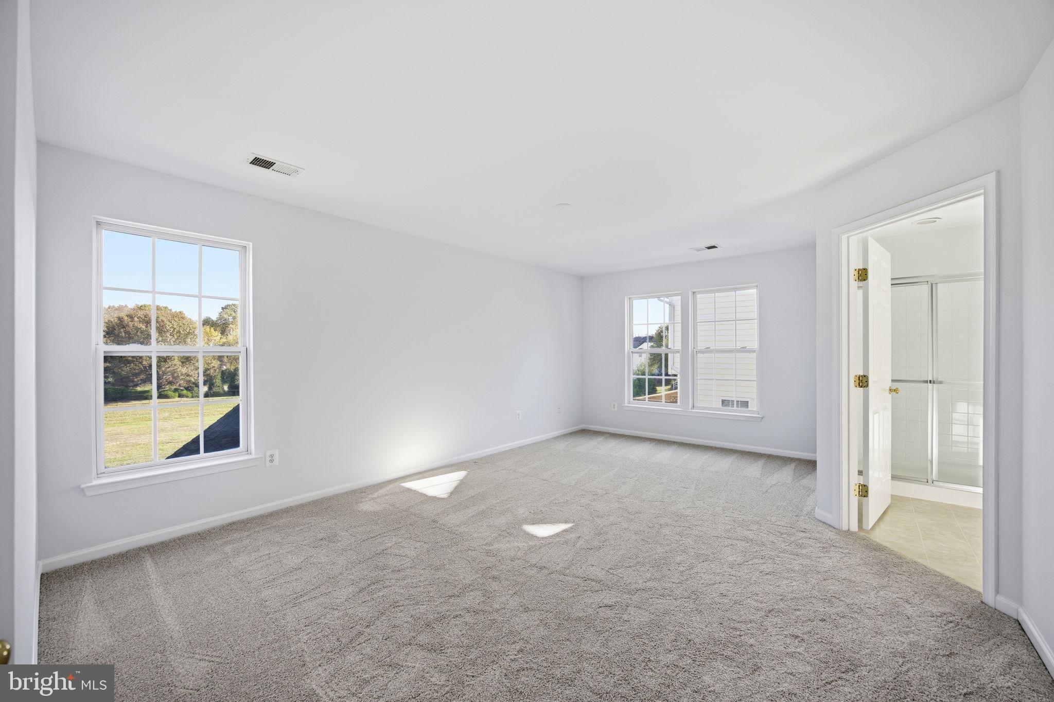 THE VILLAGE OF WASHINGTON TRAIL WEST - Residential