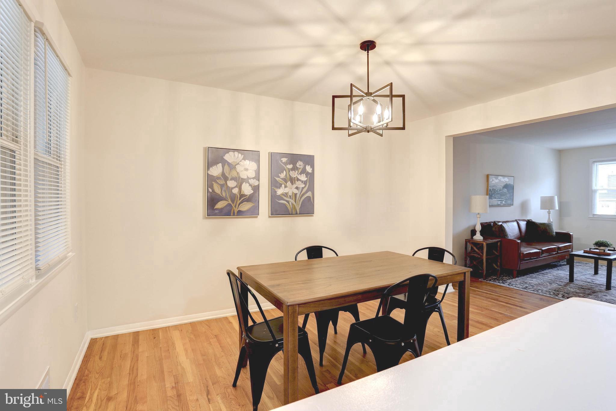 HOLLAND HILL - Residential