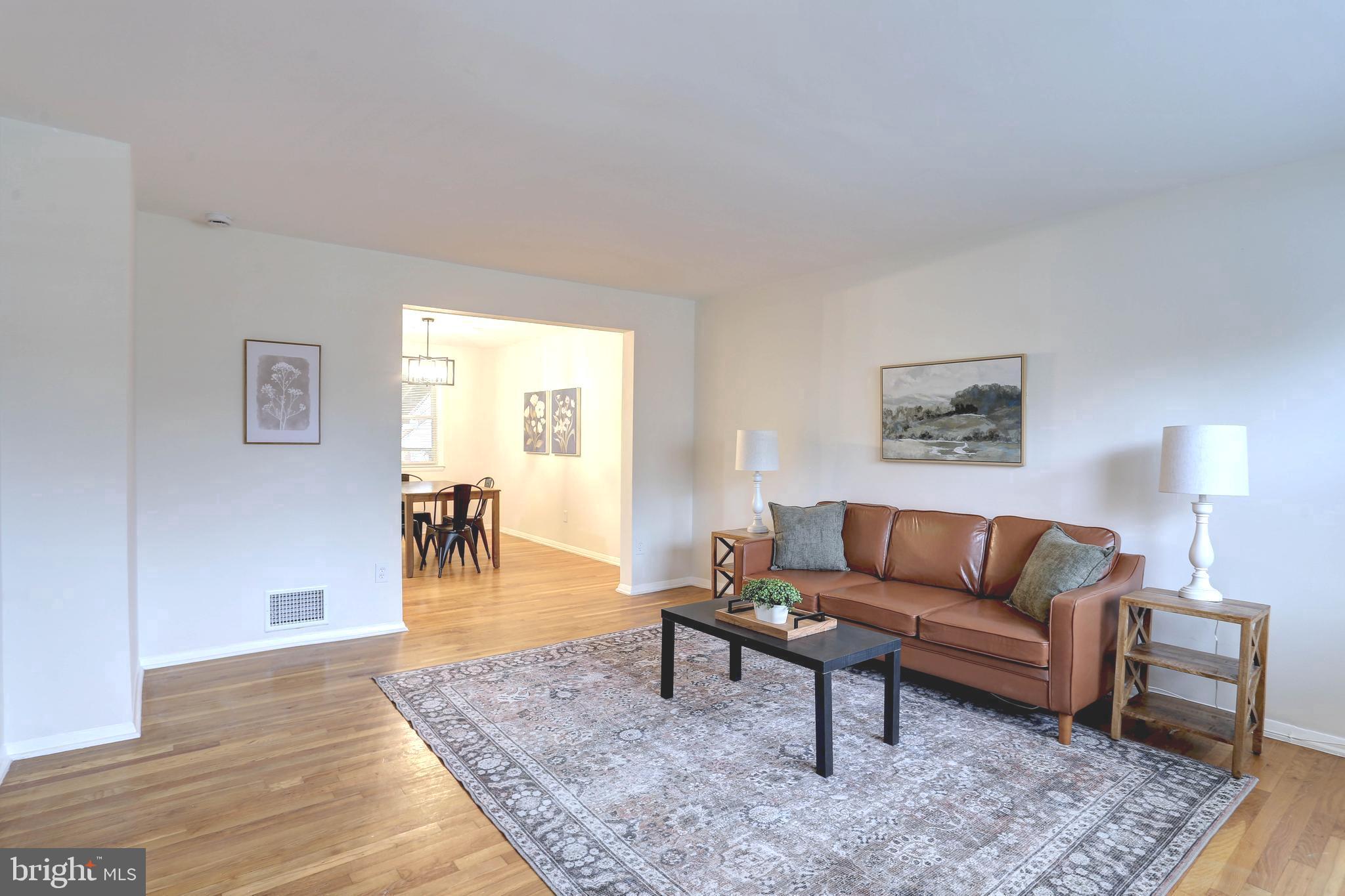 HOLLAND HILL - Residential