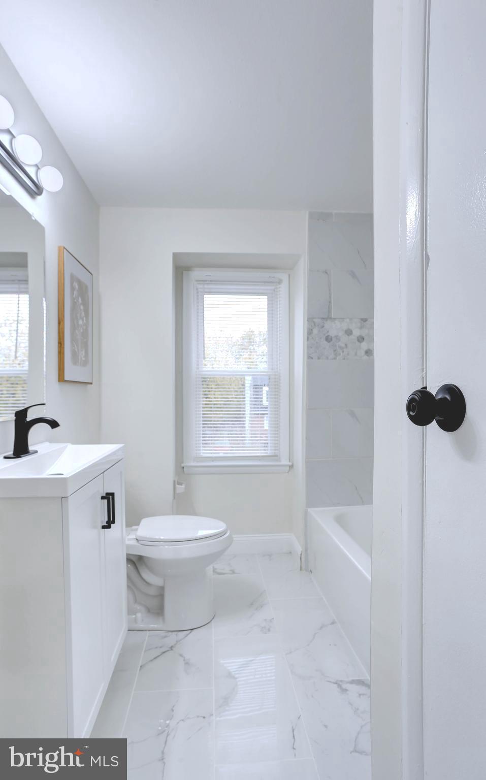 HOLLAND HILL - Residential