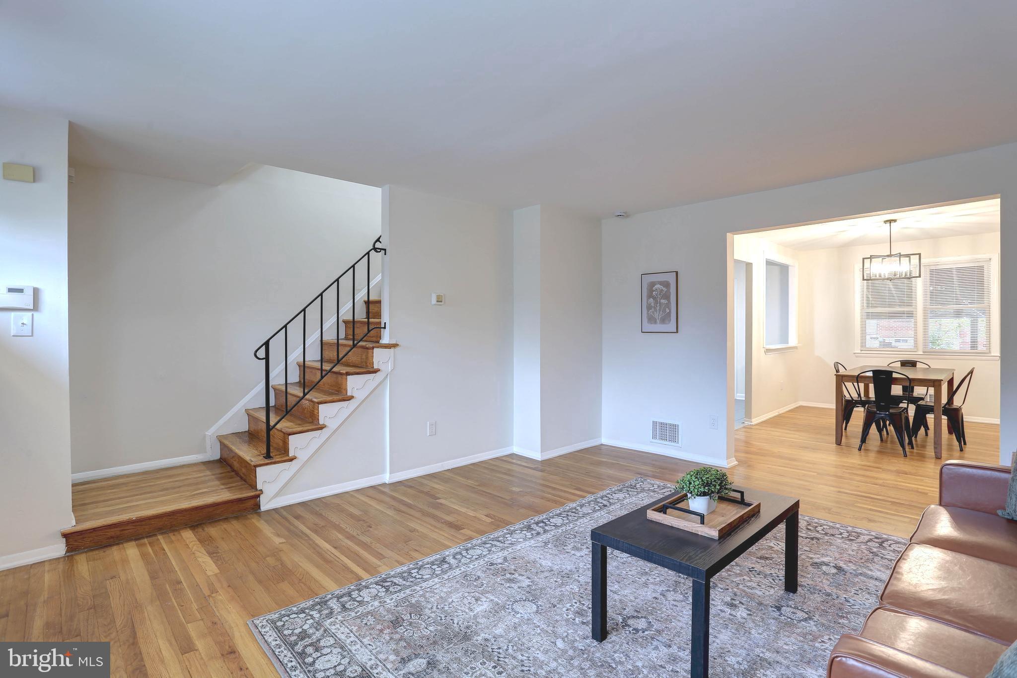 HOLLAND HILL - Residential