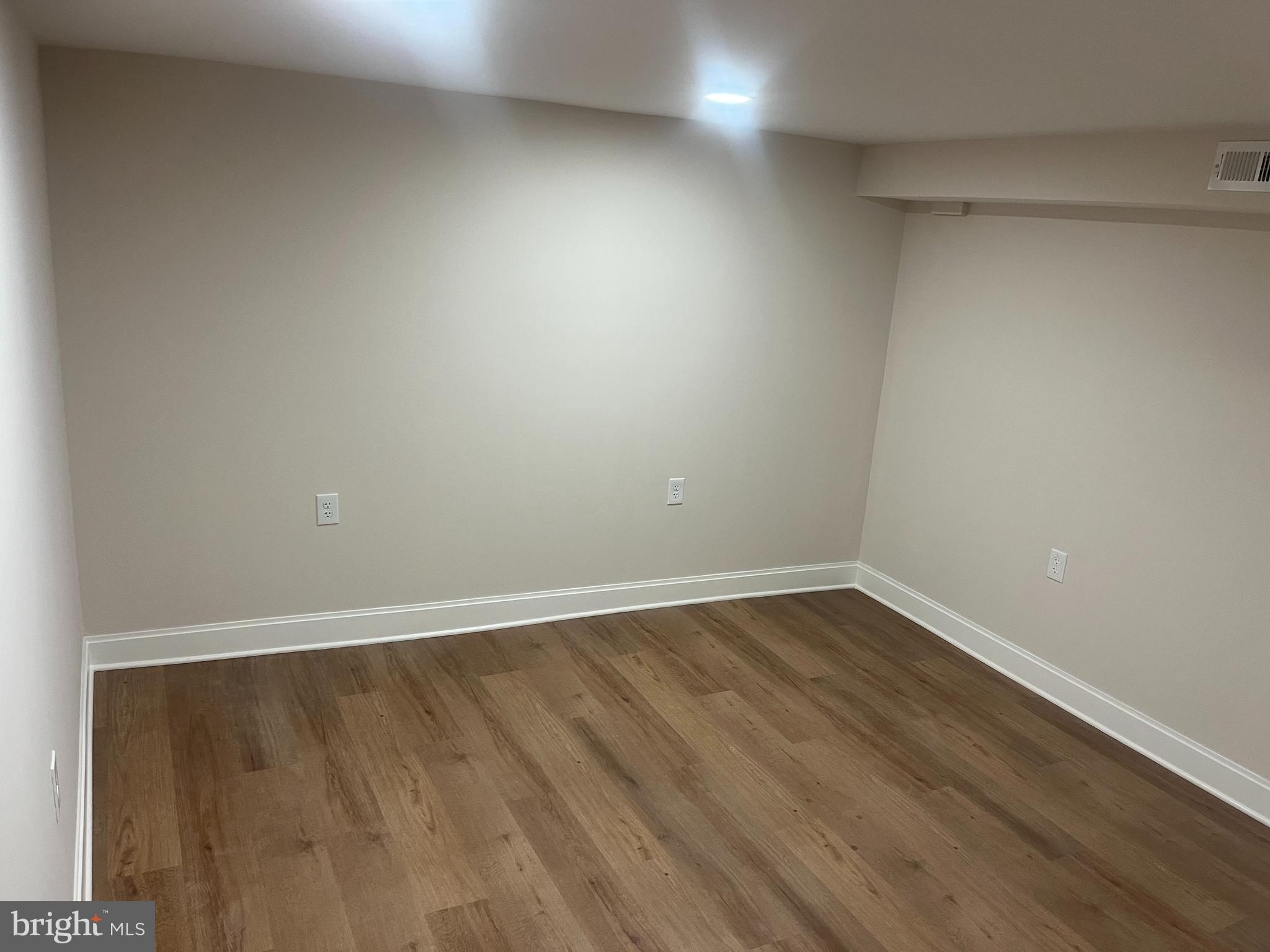 WESTPORT - Residential