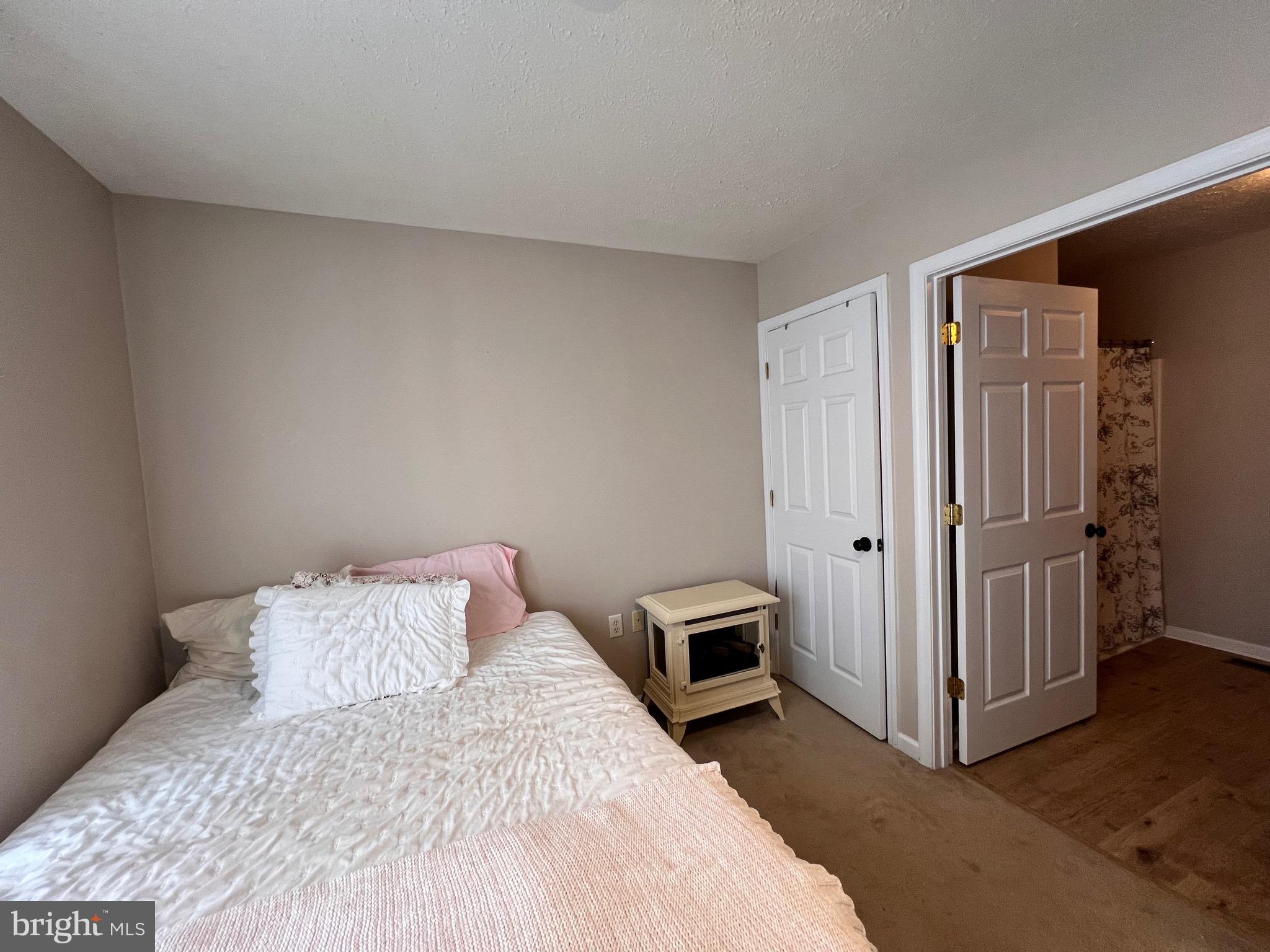 SETTLERS LANDING TOWNHOUSES - Residential