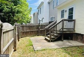 SETTLERS LANDING TOWNHOUSES - Residential