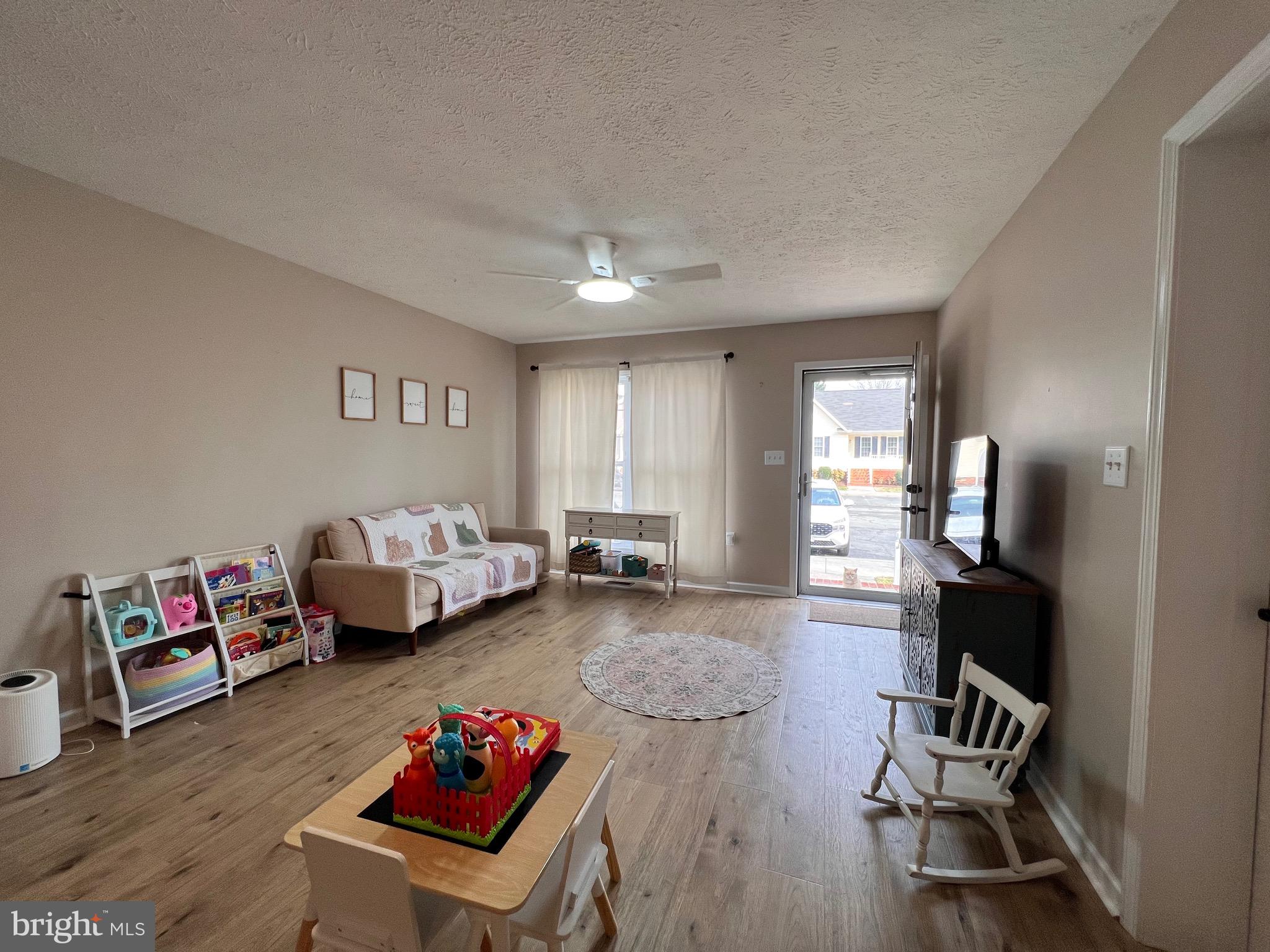 SETTLERS LANDING TOWNHOUSES - Residential