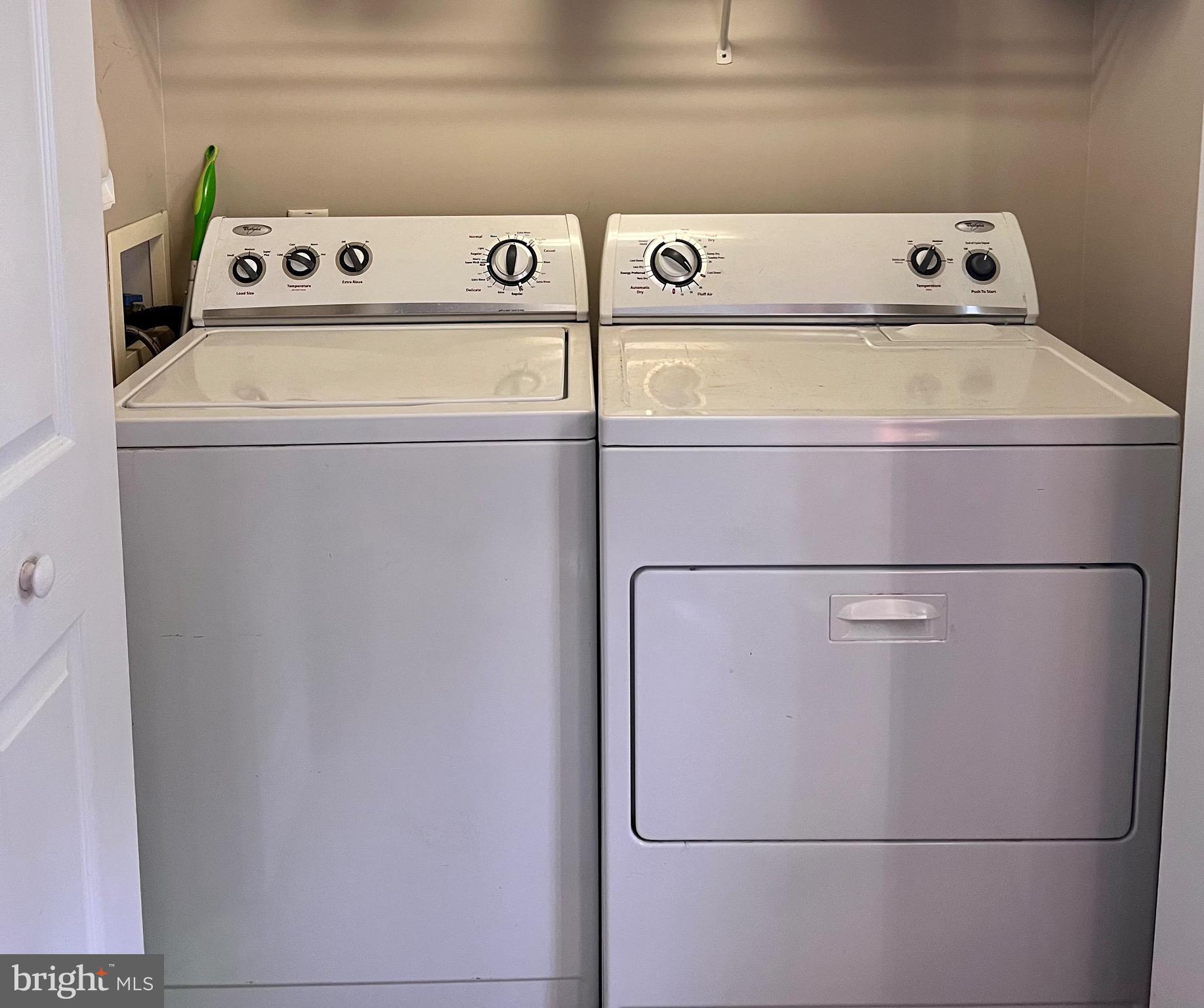 SETTLERS LANDING TOWNHOUSES - Residential