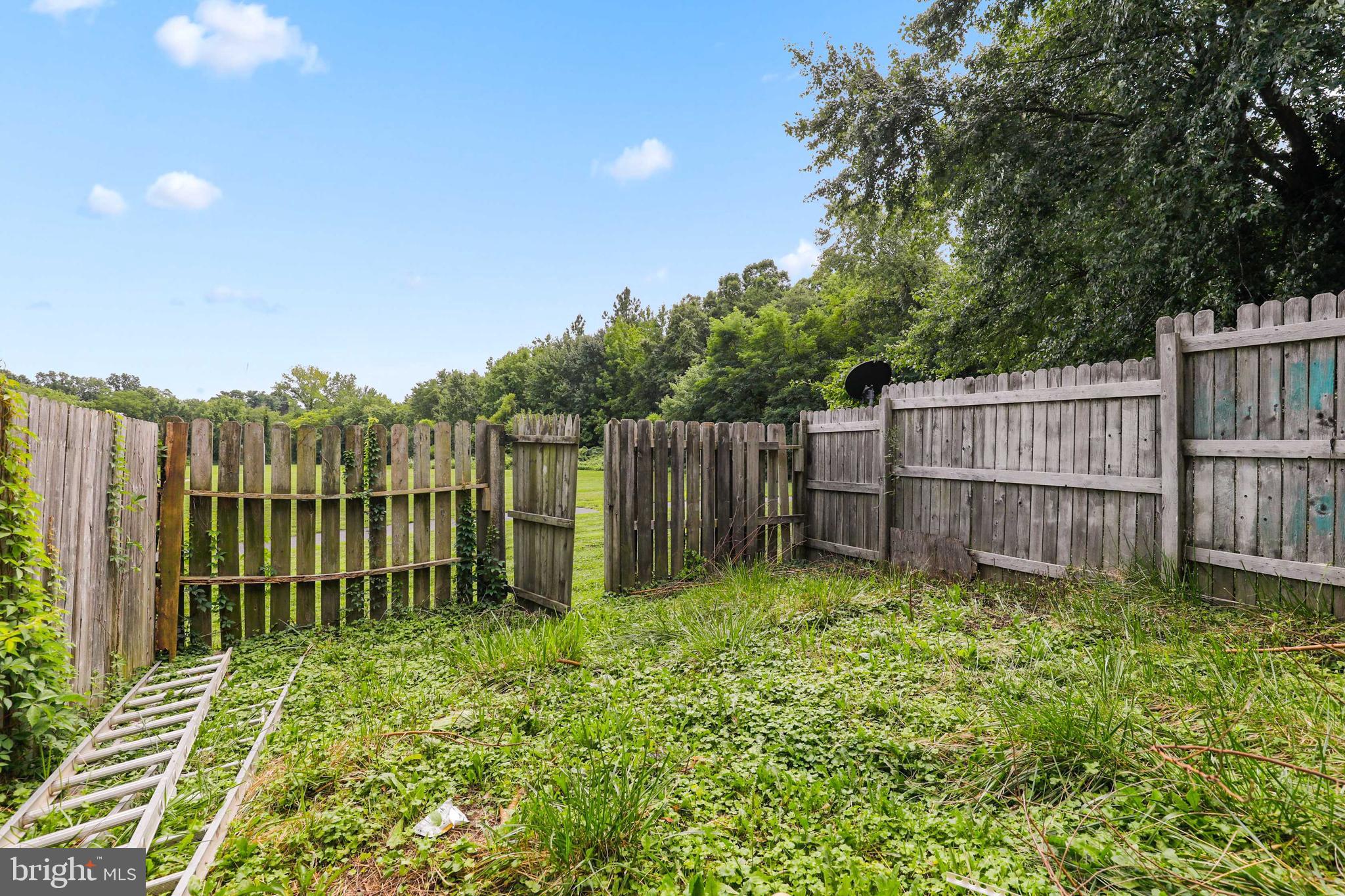 WATER GATE - Residential