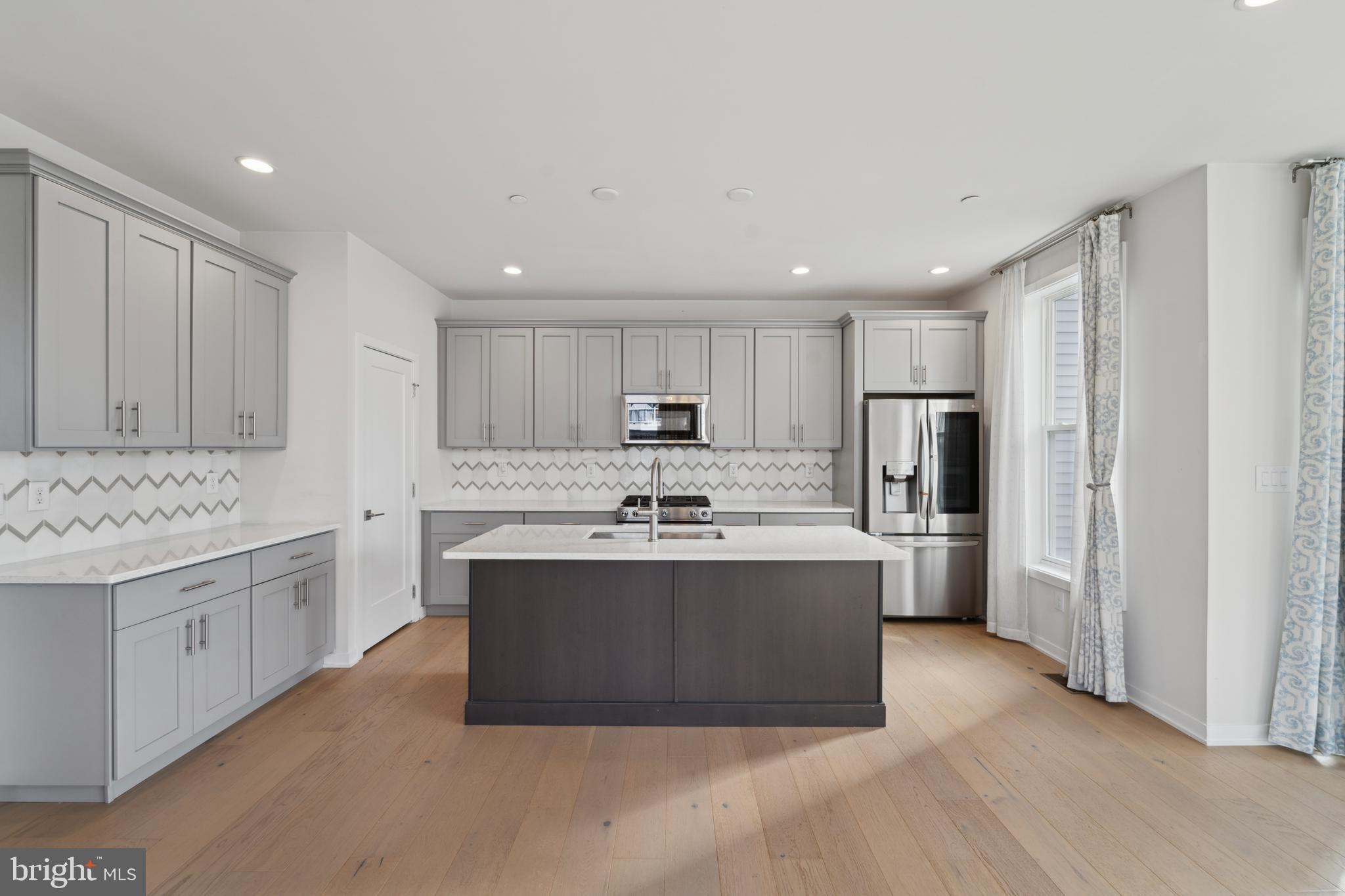 FRANKLIN STATION - Residential