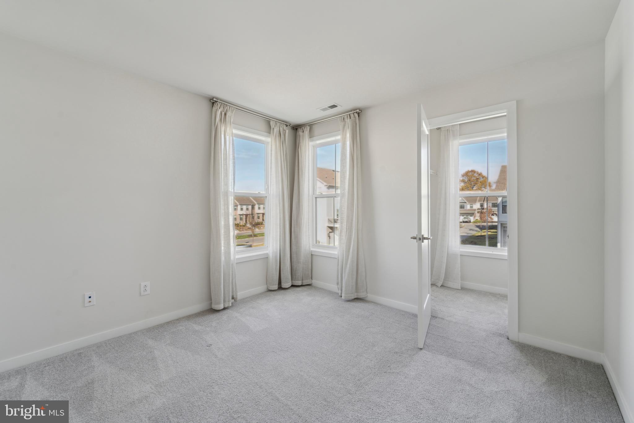 FRANKLIN STATION - Residential