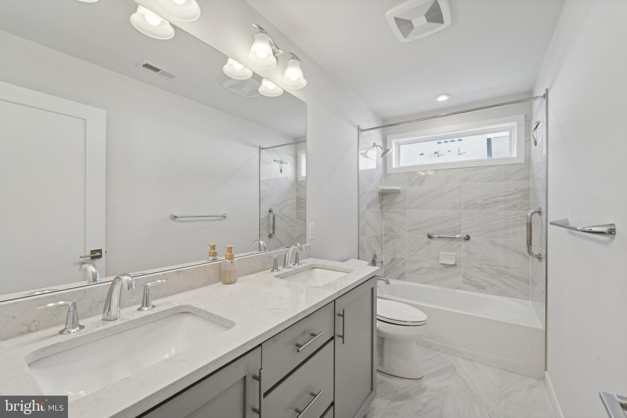 FRANKLIN STATION - Residential