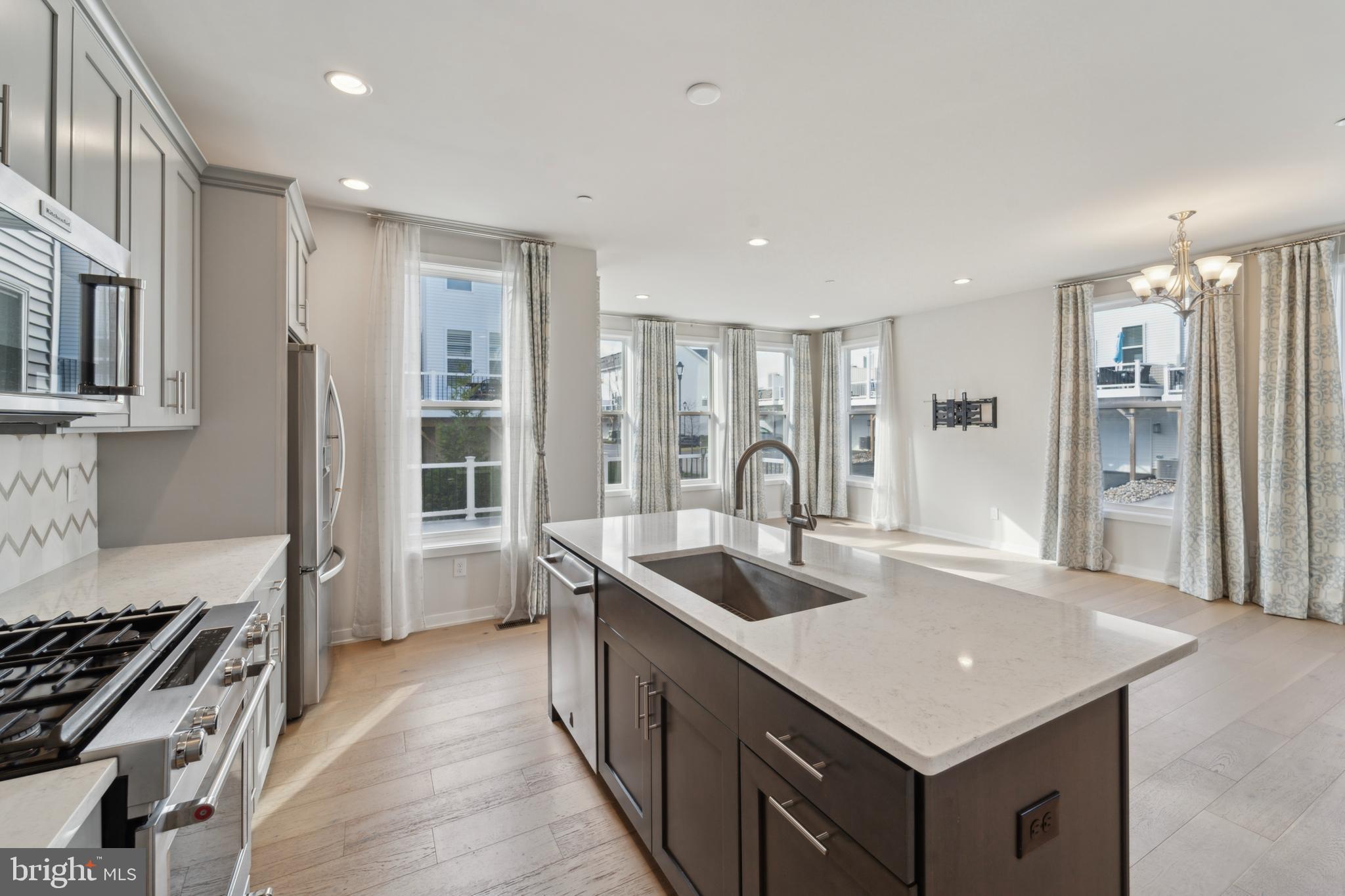 FRANKLIN STATION - Residential