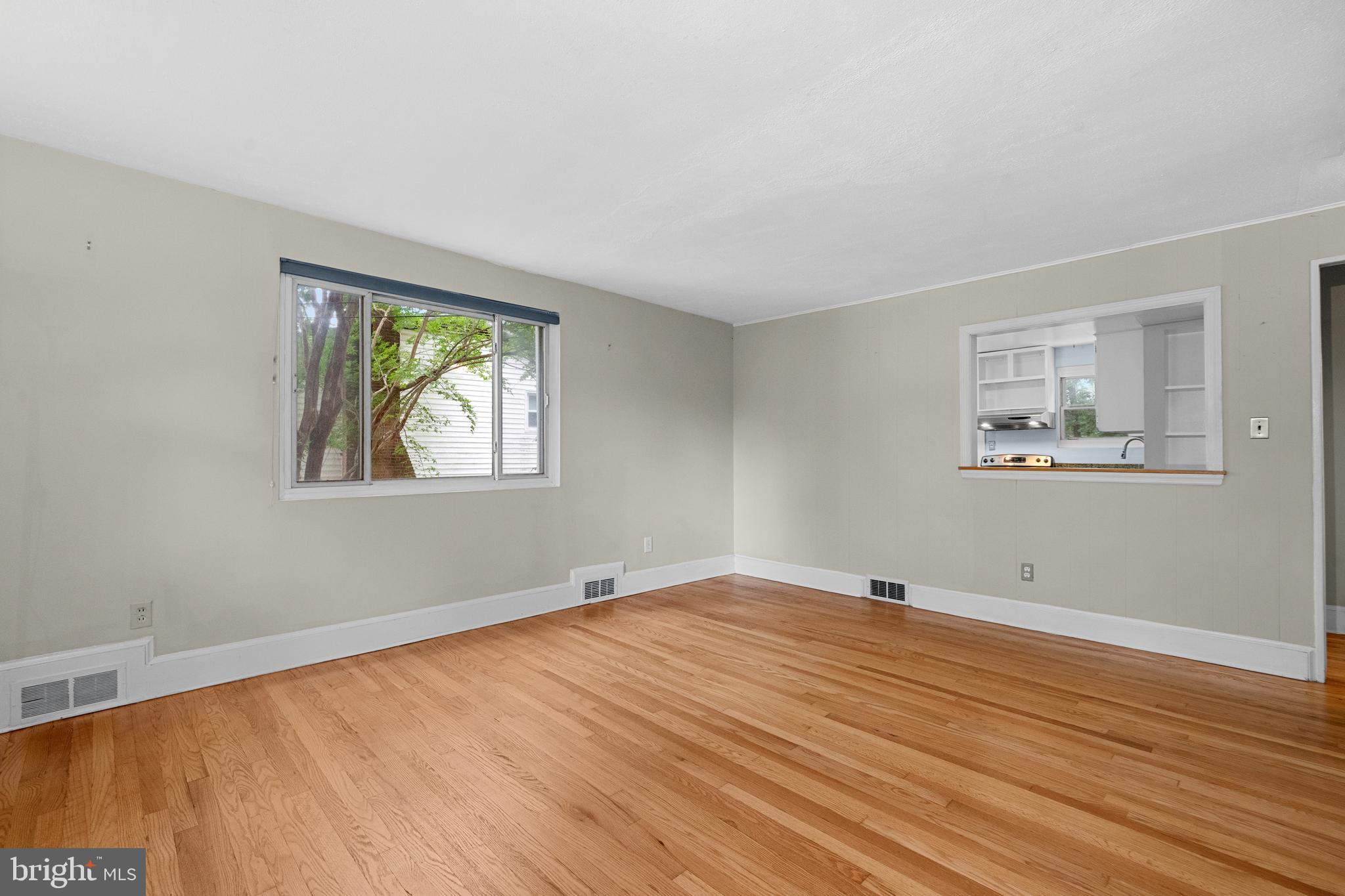5604 EDGEMONT DRIVE