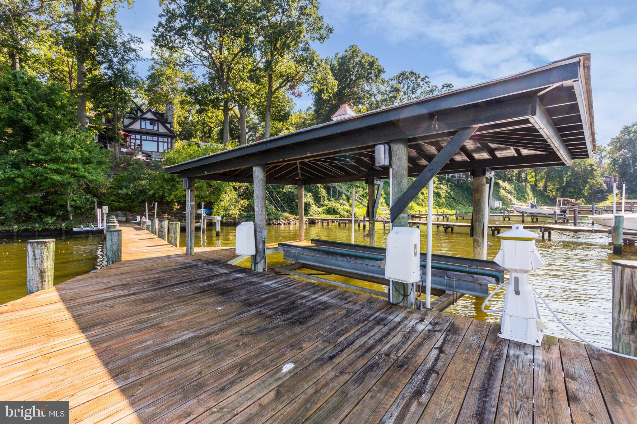 EDGEWATER BEACH - Residential Lease