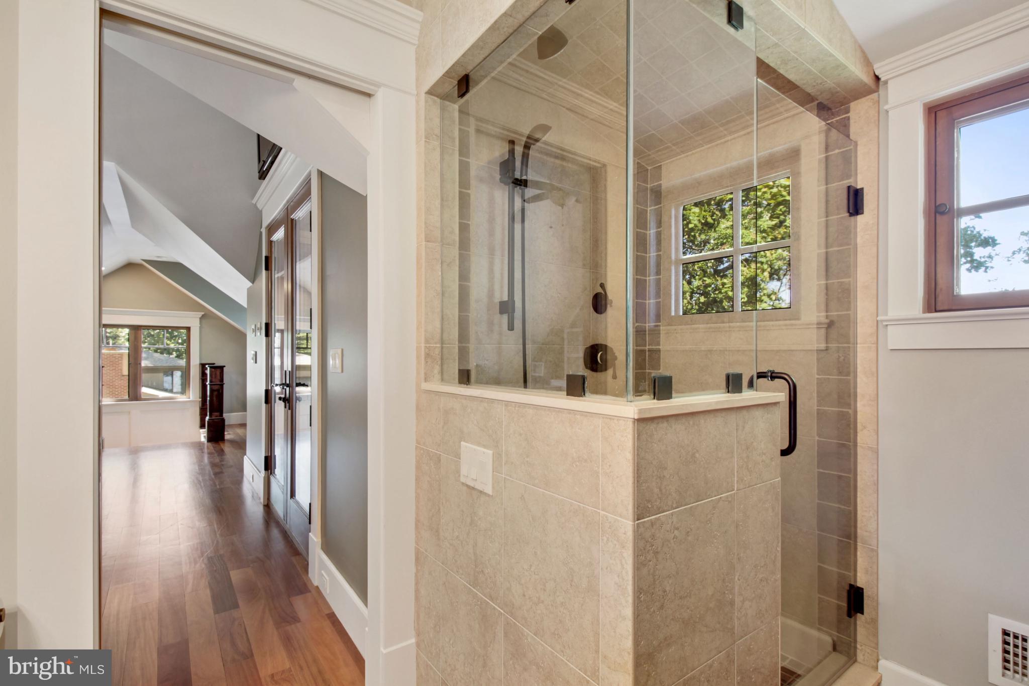 EDGEWATER BEACH - Residential Lease