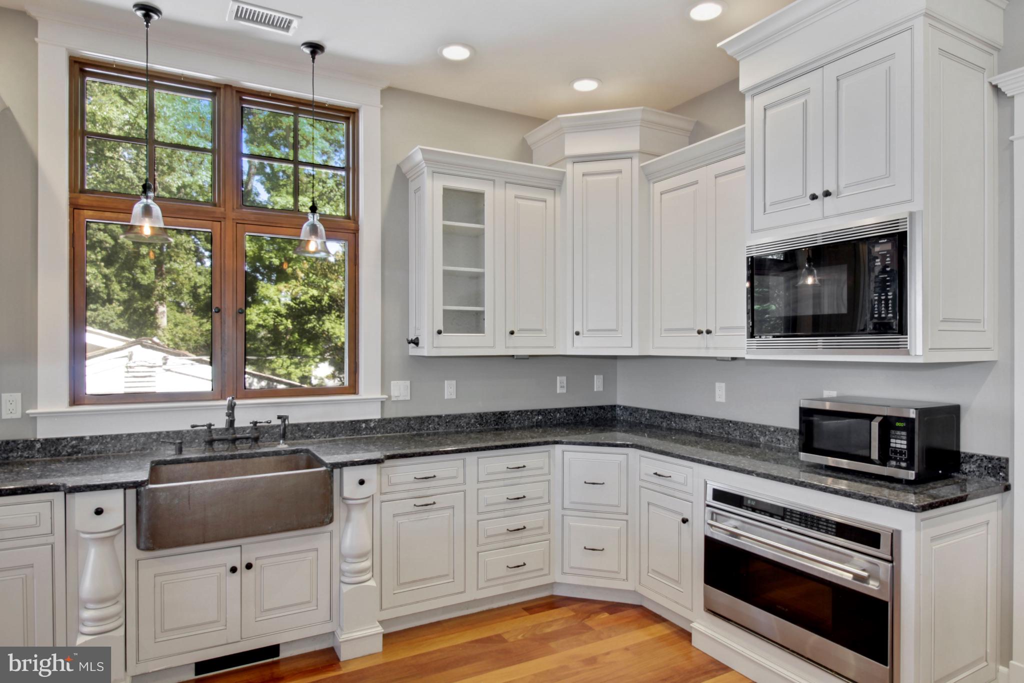 EDGEWATER BEACH - Residential Lease