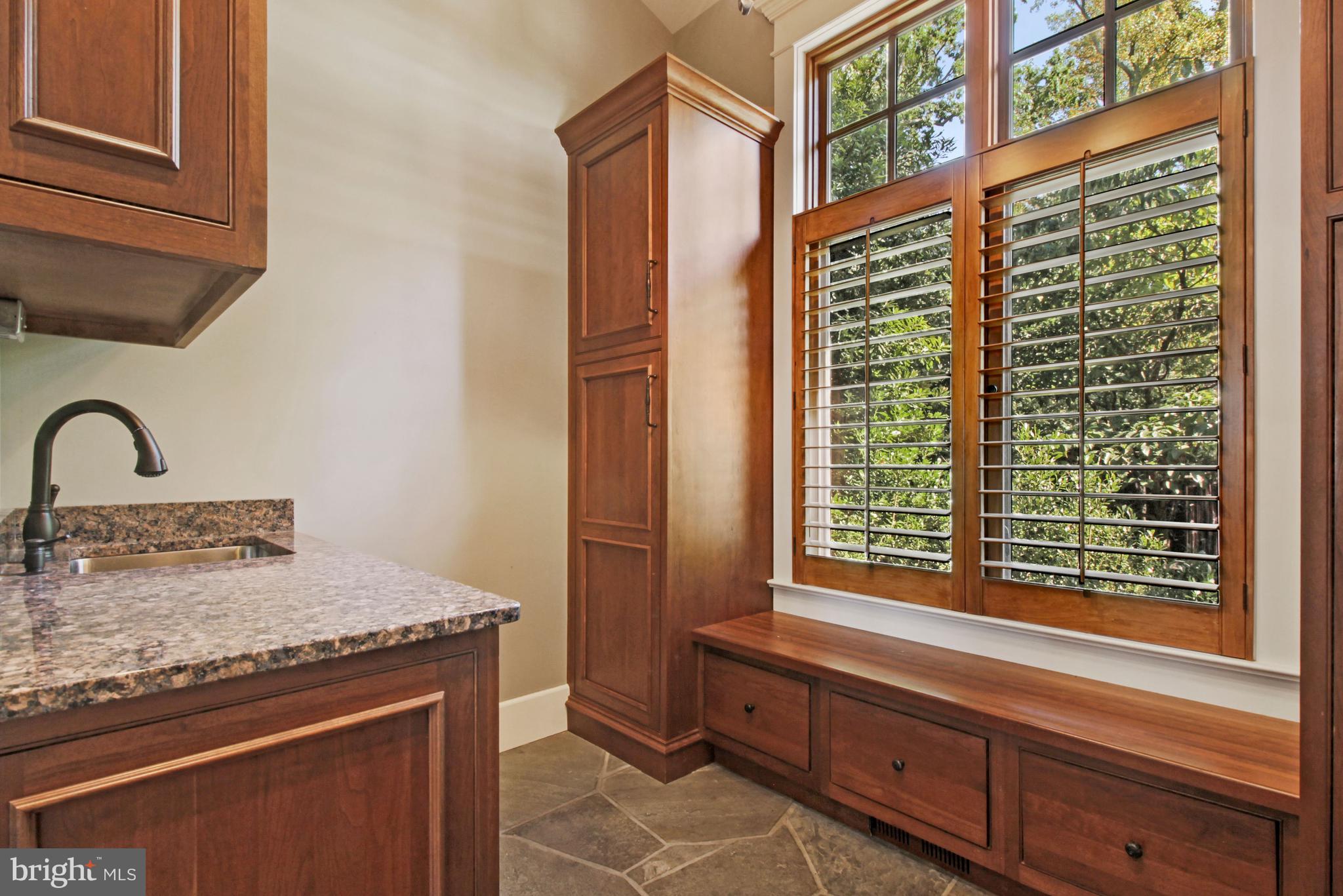 EDGEWATER BEACH - Residential Lease