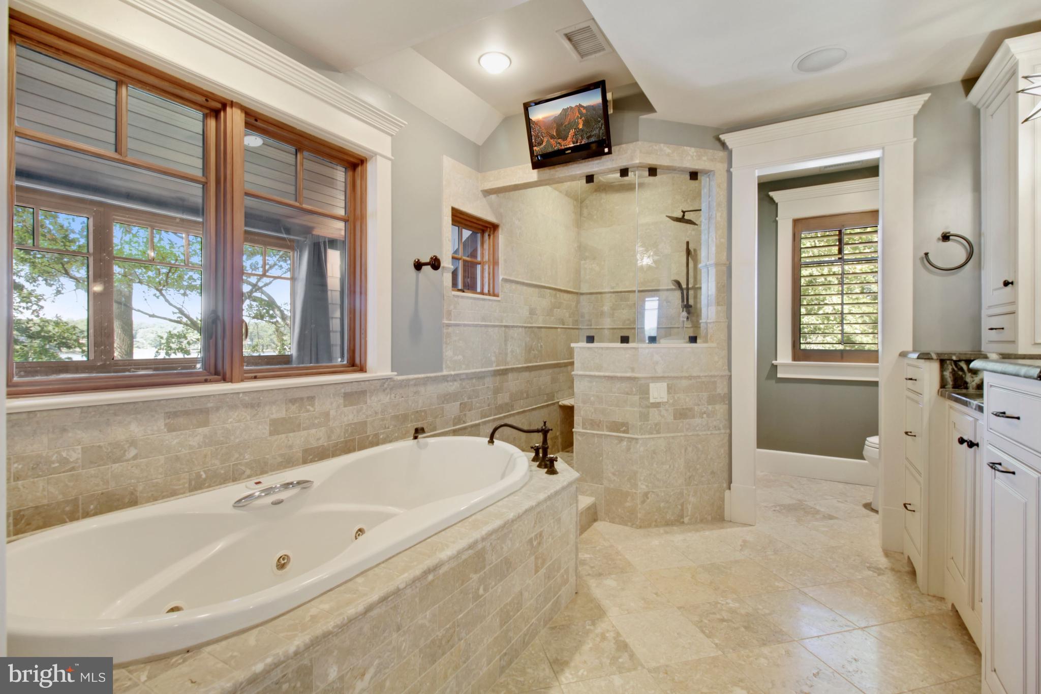 EDGEWATER BEACH - Residential Lease