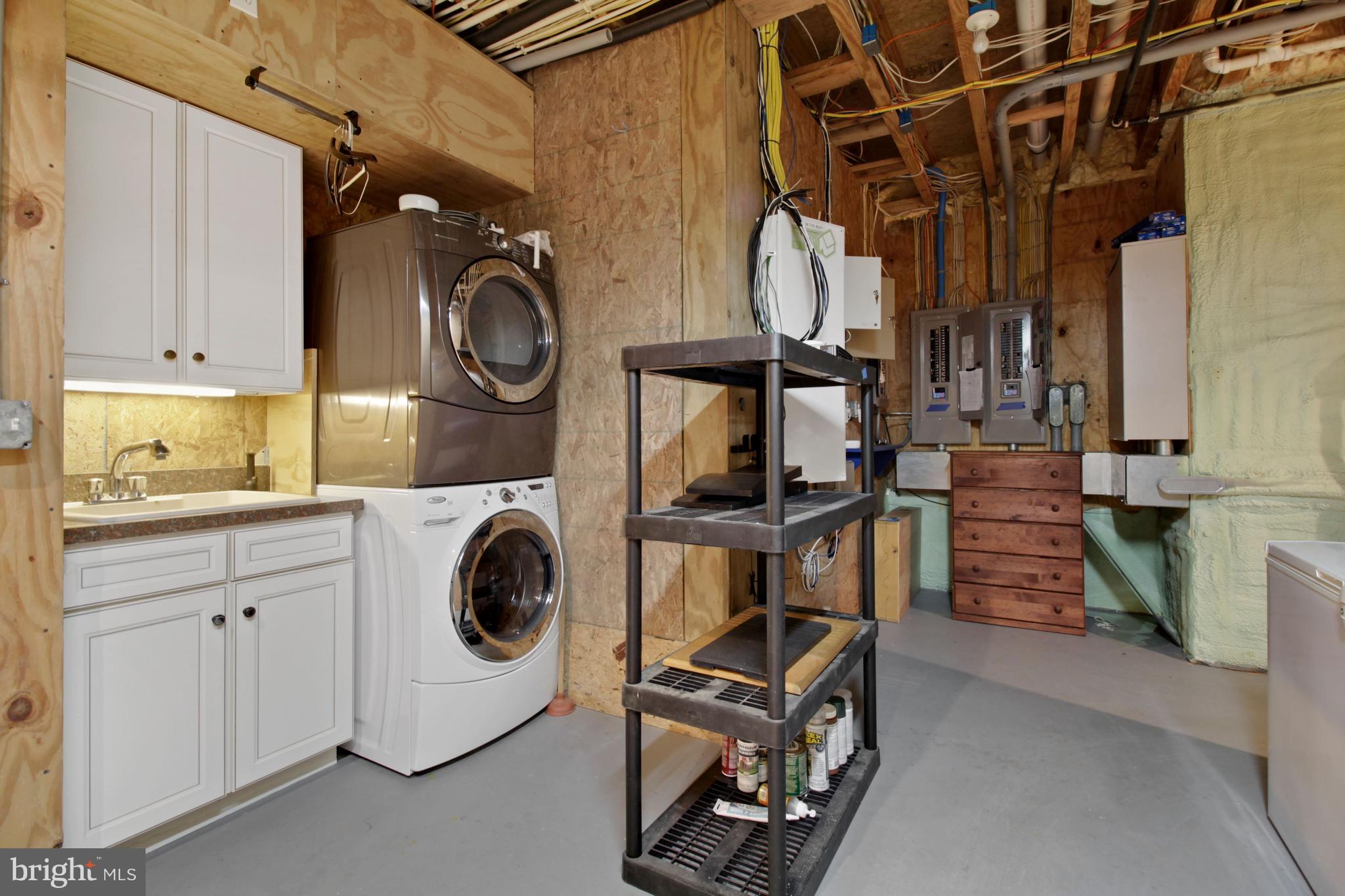 EDGEWATER BEACH - Residential Lease