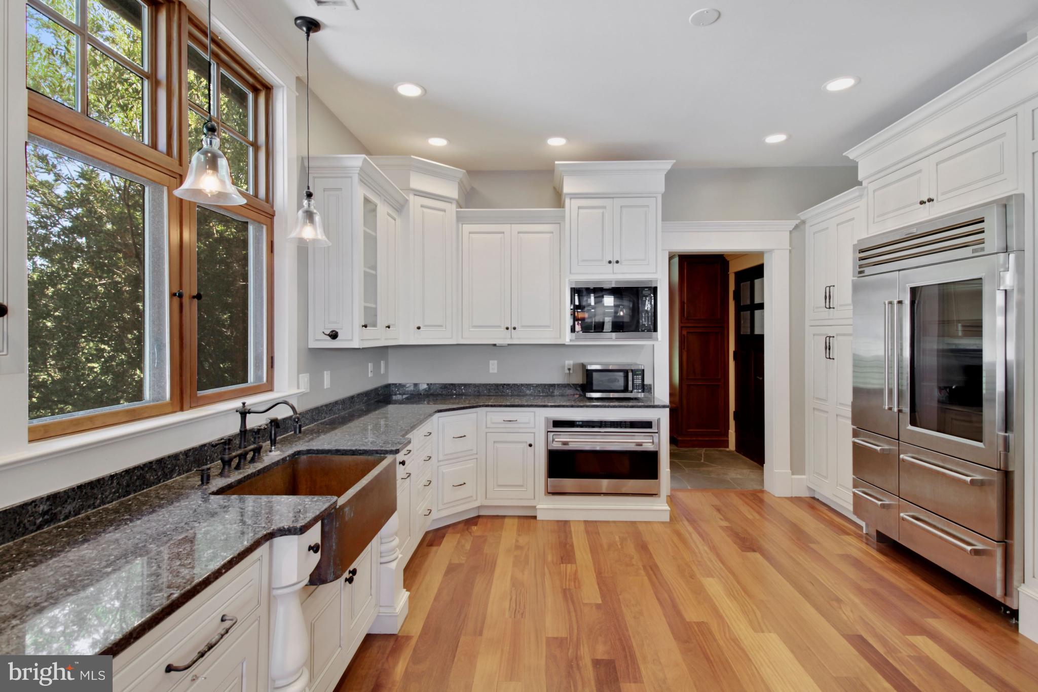 EDGEWATER BEACH - Residential Lease