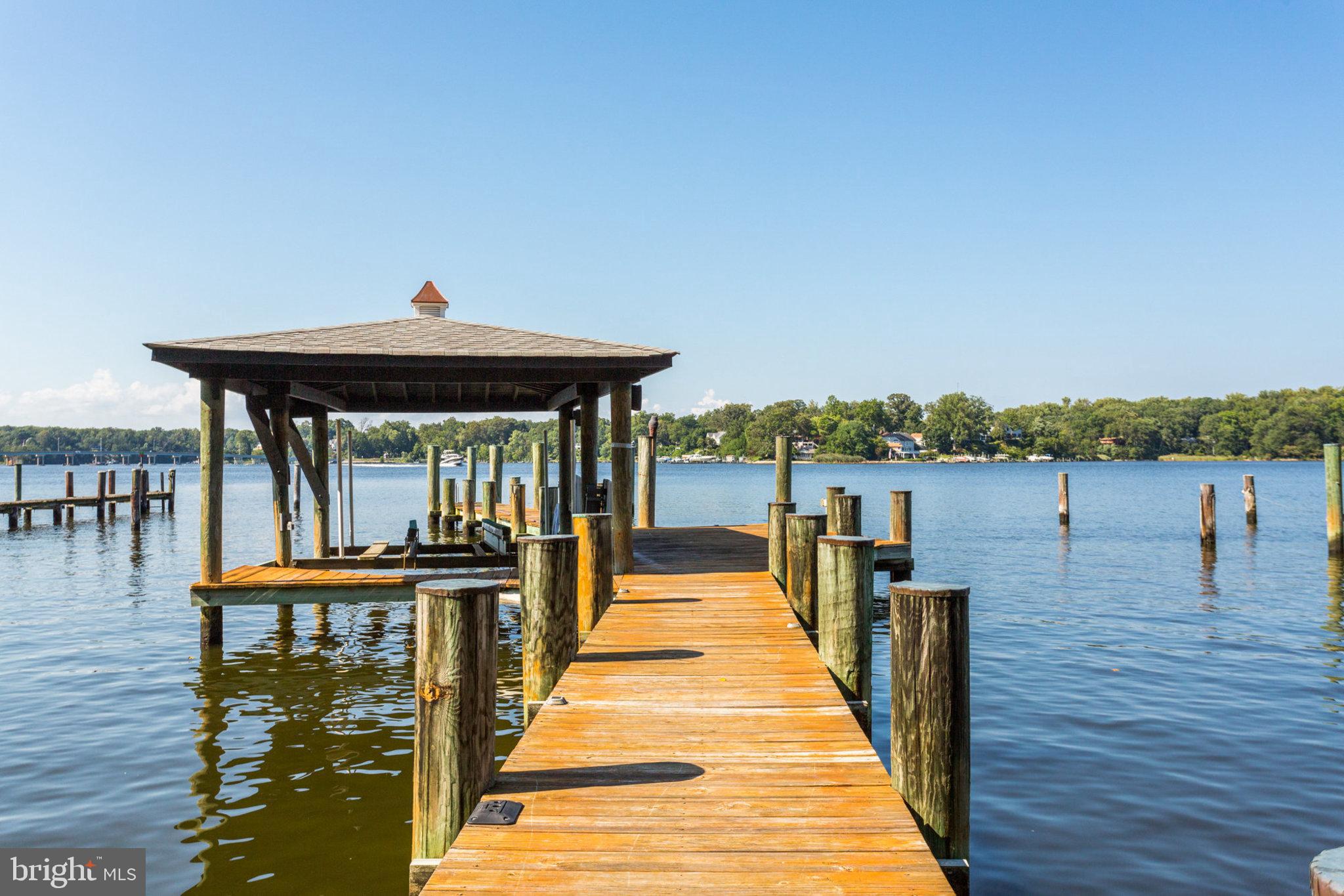 EDGEWATER BEACH - Residential Lease