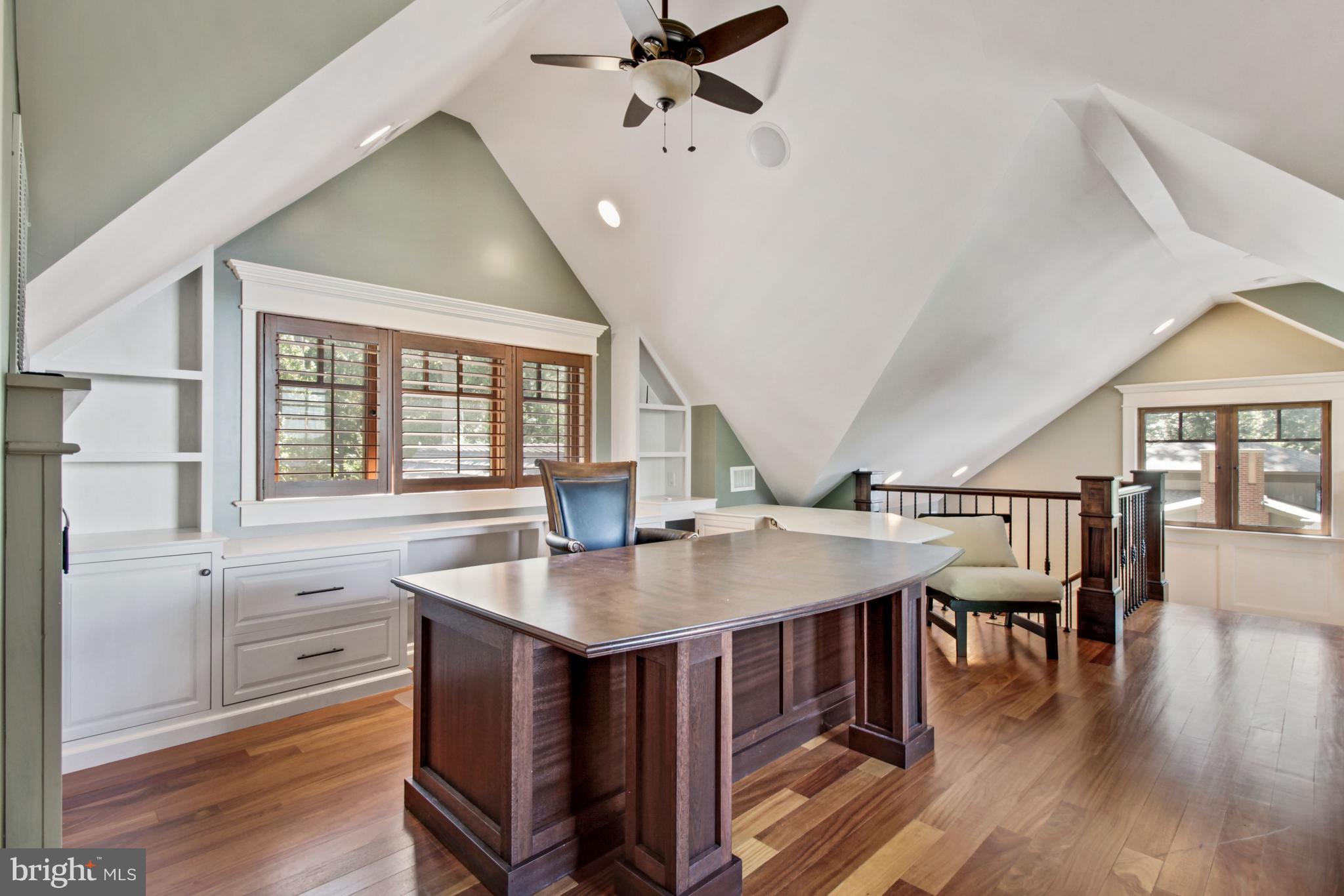 EDGEWATER BEACH - Residential Lease