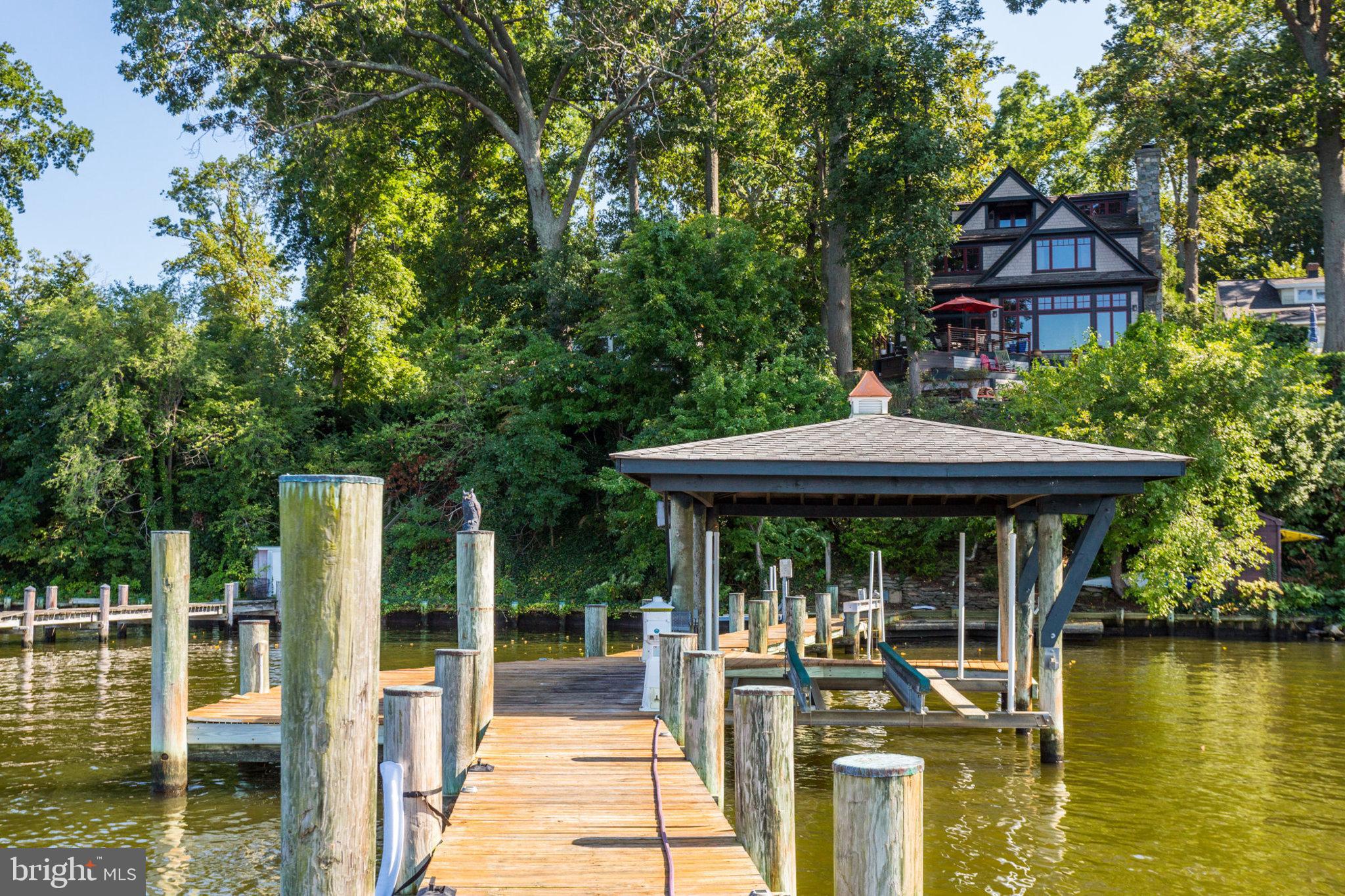 EDGEWATER BEACH - Residential Lease