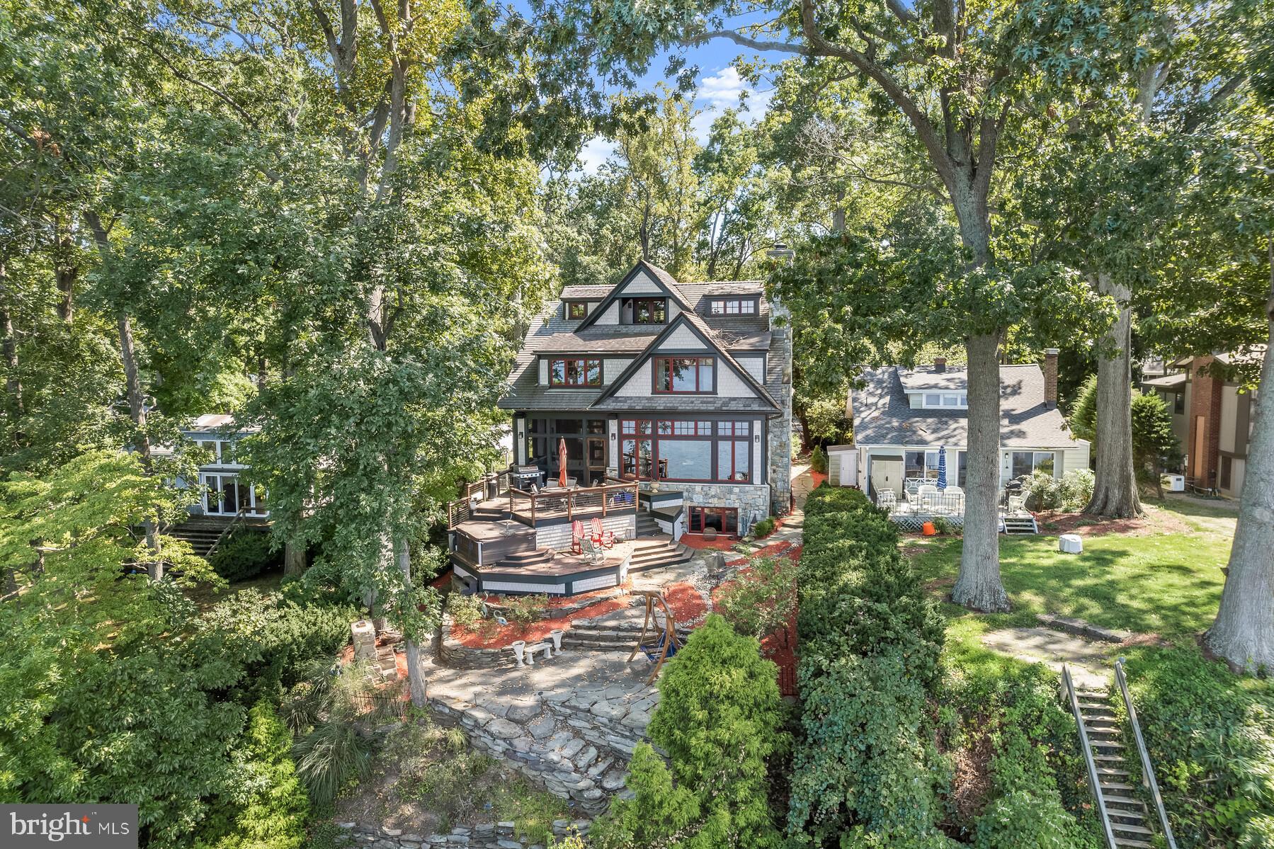 EDGEWATER BEACH - Residential Lease