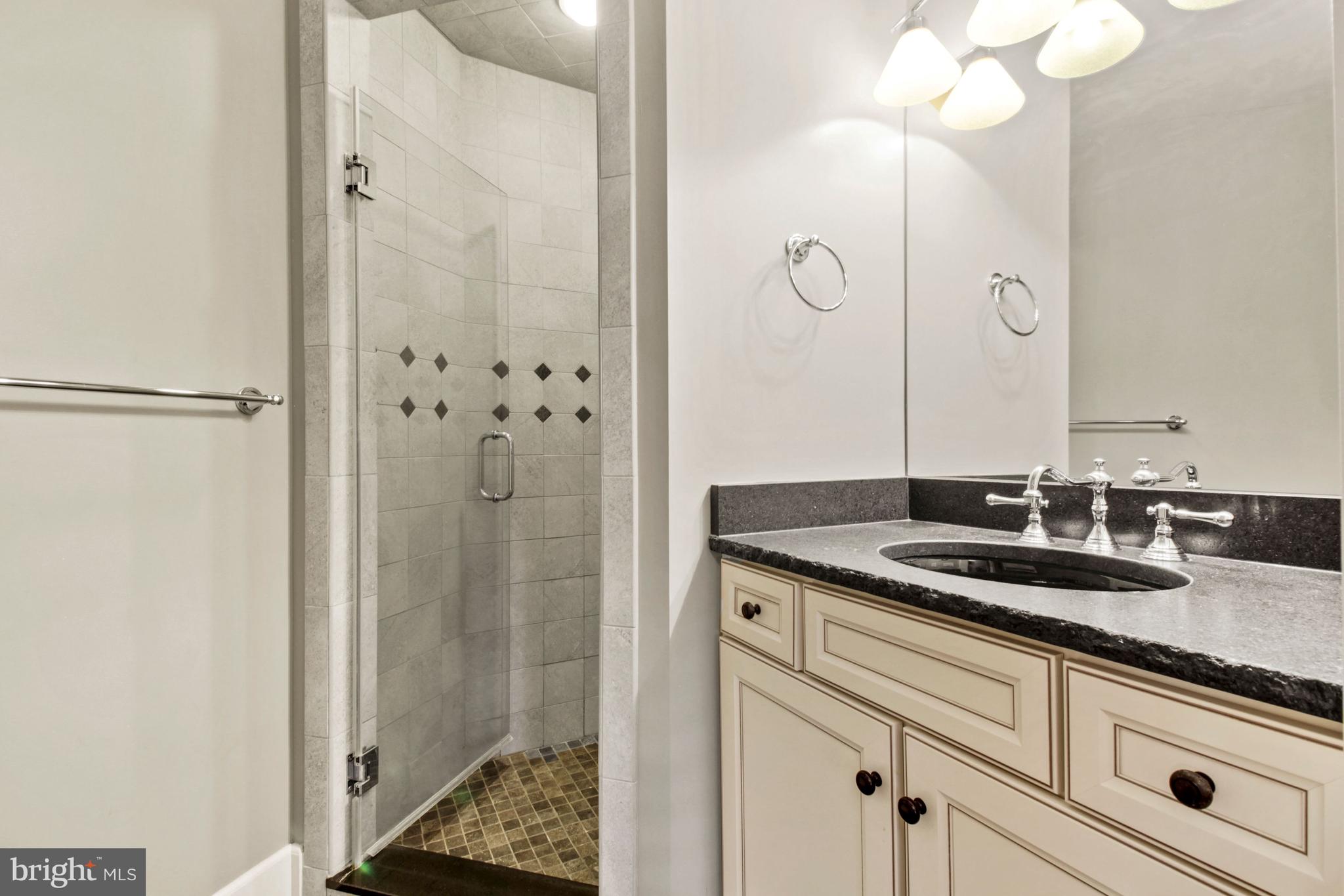 EDGEWATER BEACH - Residential Lease