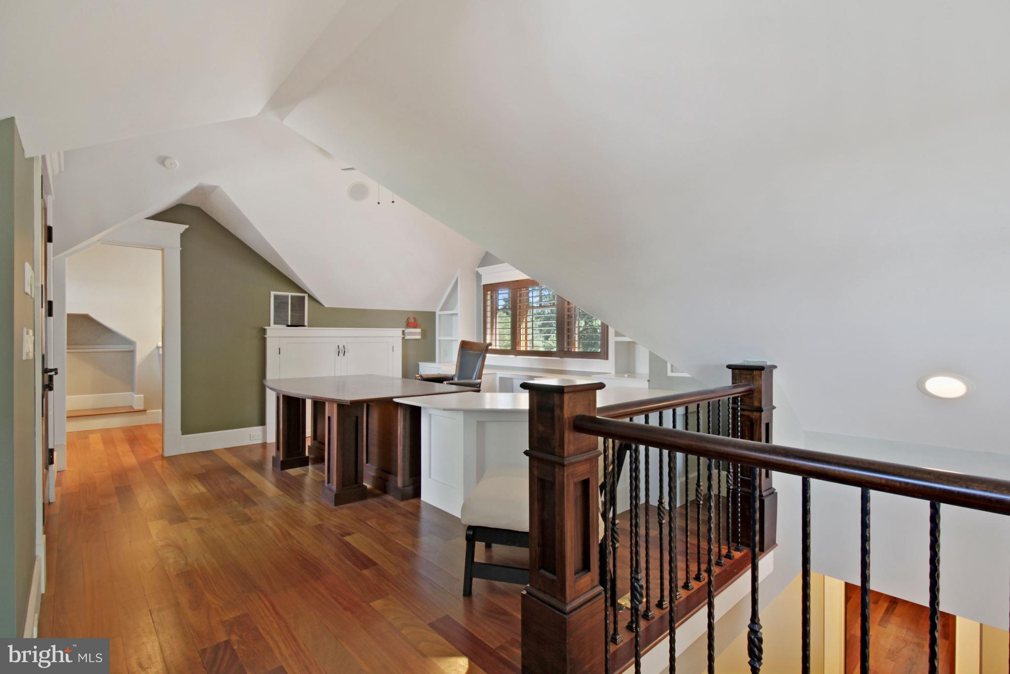 EDGEWATER BEACH - Residential Lease