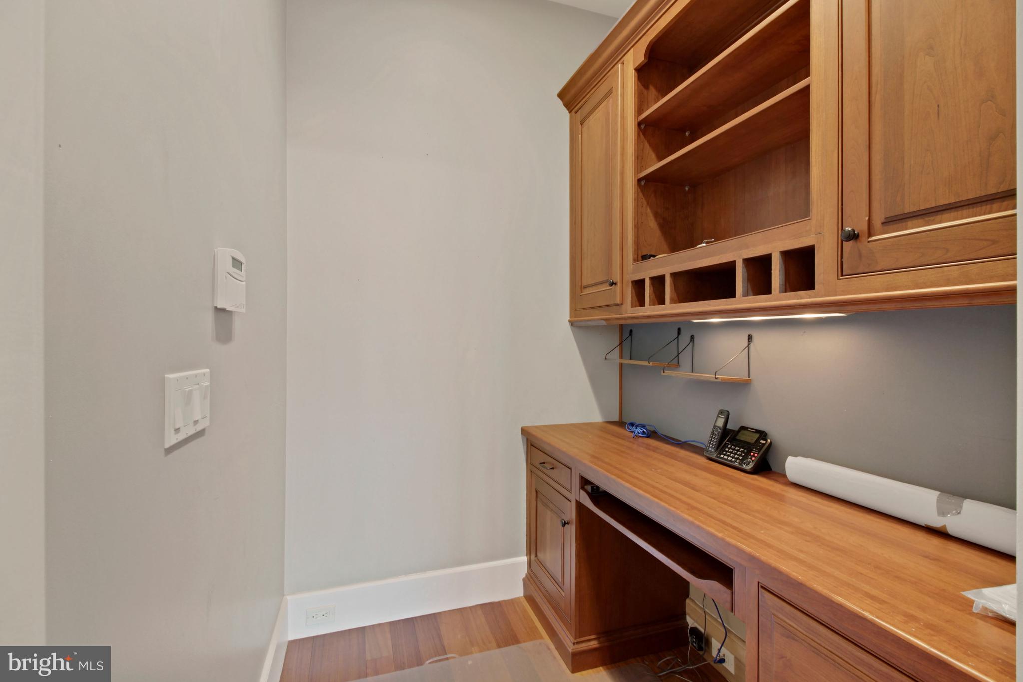 EDGEWATER BEACH - Residential Lease