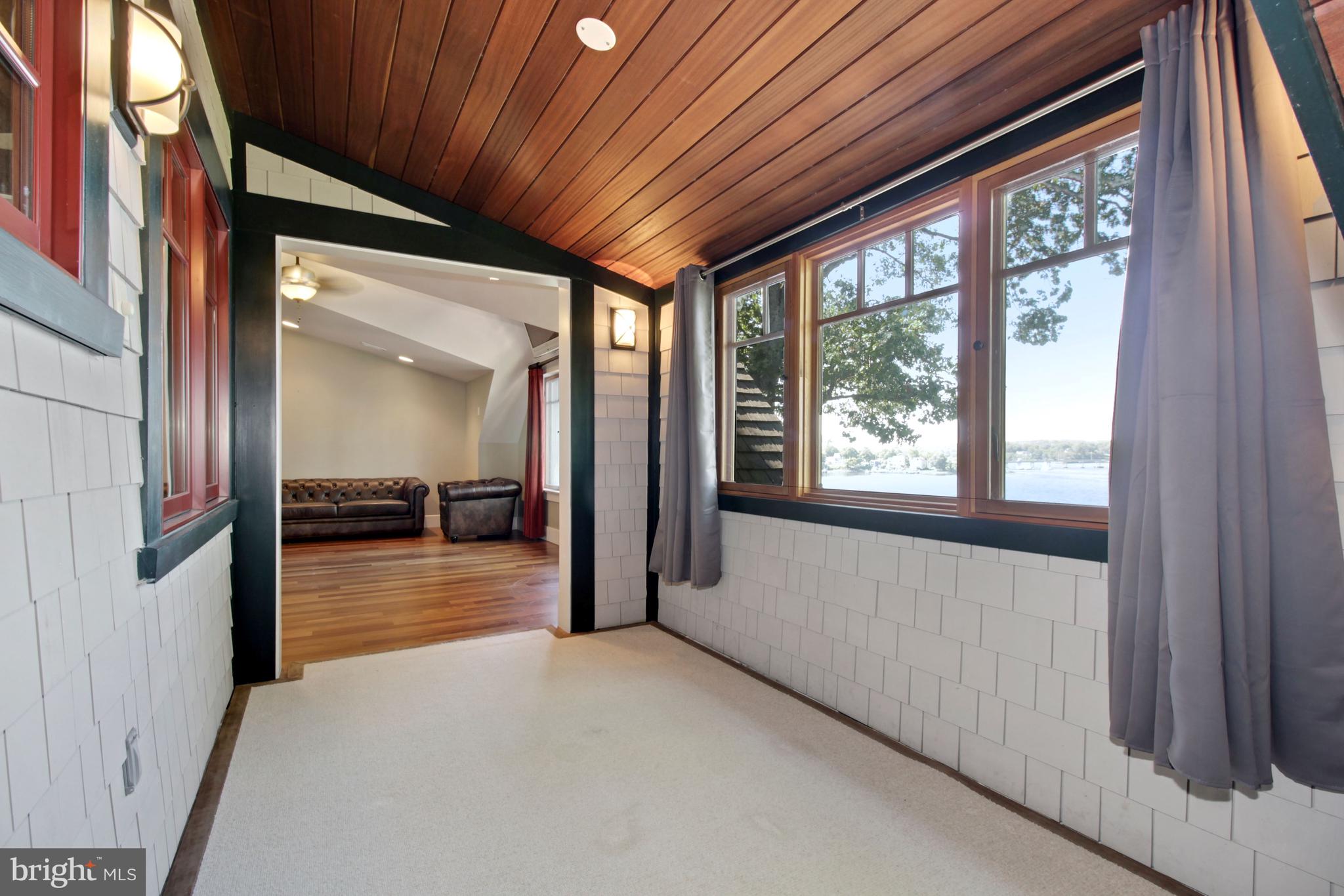 EDGEWATER BEACH - Residential Lease