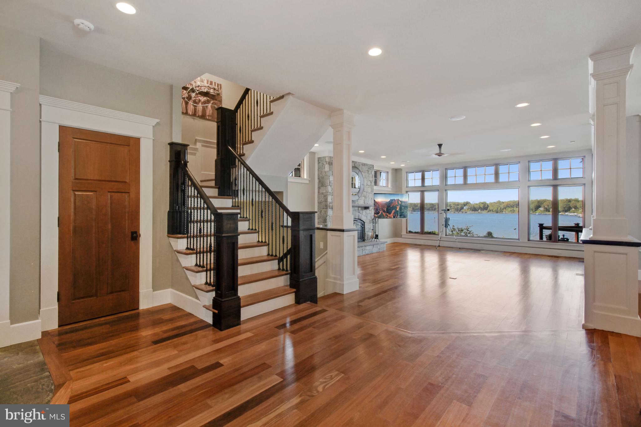 EDGEWATER BEACH - Residential Lease