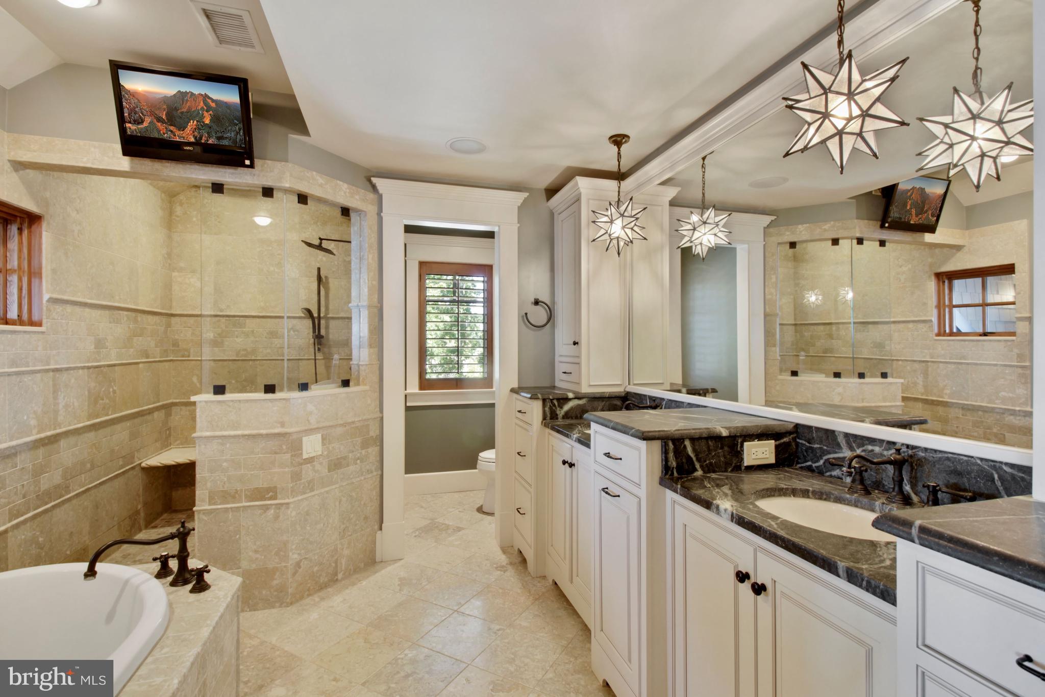 EDGEWATER BEACH - Residential Lease