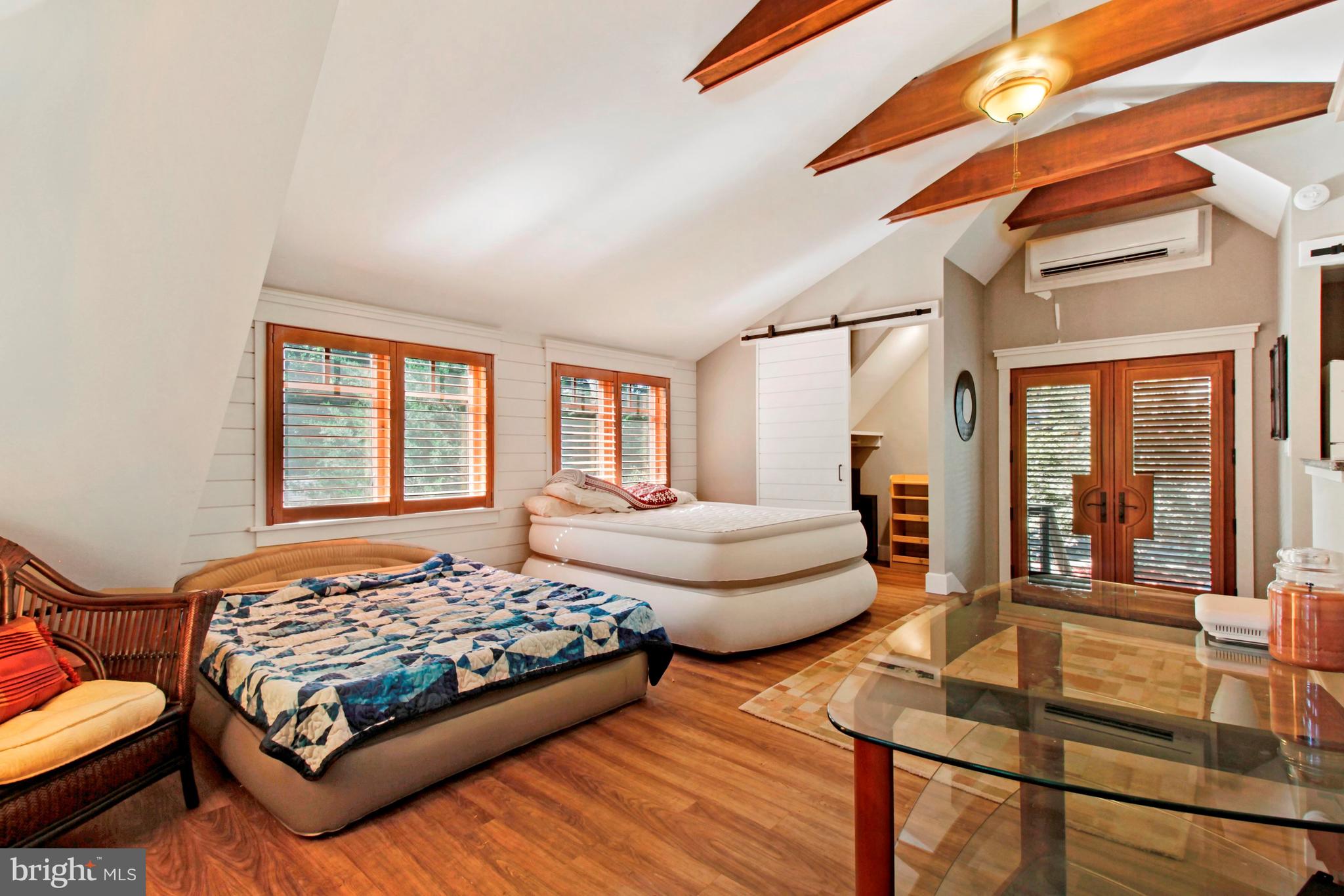 EDGEWATER BEACH - Residential Lease