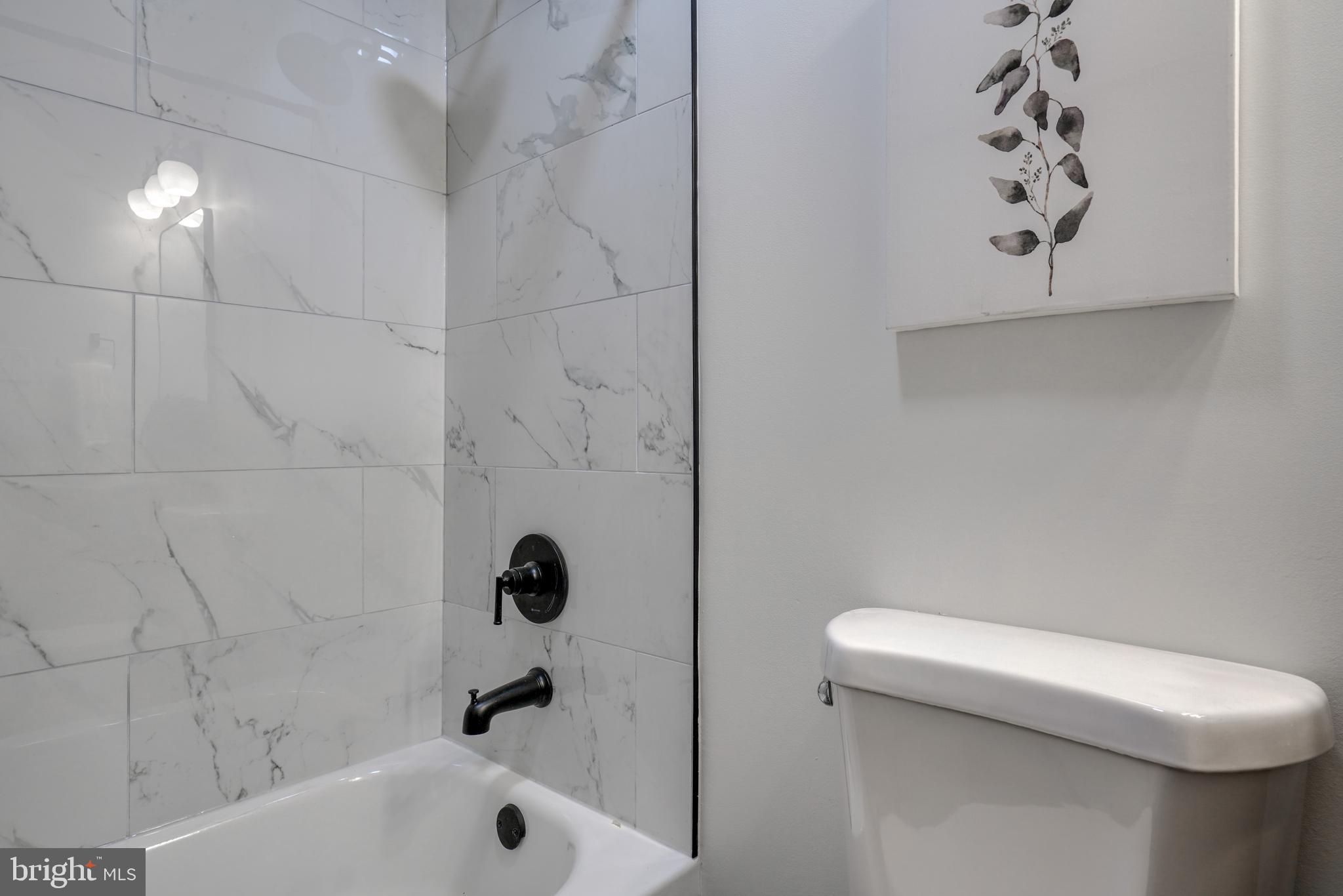 TOLLGATE - Residential