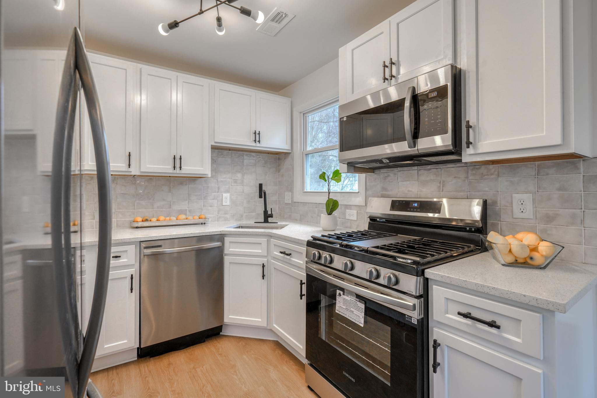 TOLLGATE - Residential