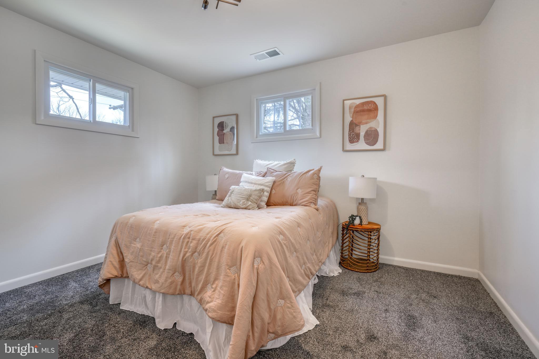 TOLLGATE - Residential