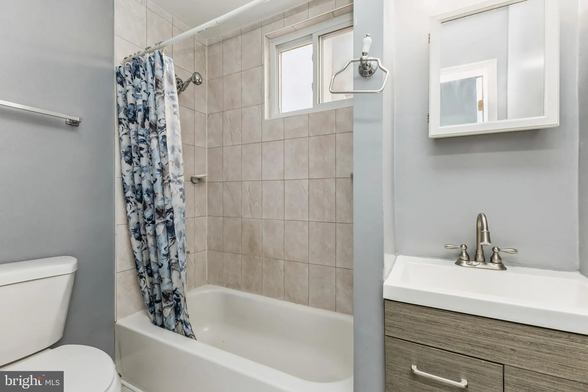 Baltimore, Maryland 21218, United States, 4 Bedrooms Bedrooms, ,2 BathroomsBathrooms,Residential,Active,230375