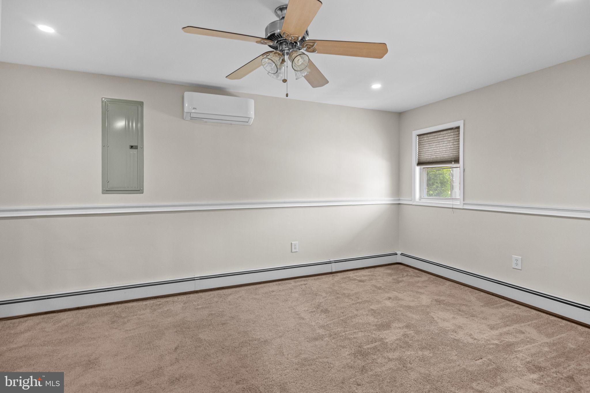 RED CEDAR HILL - Residential Lease