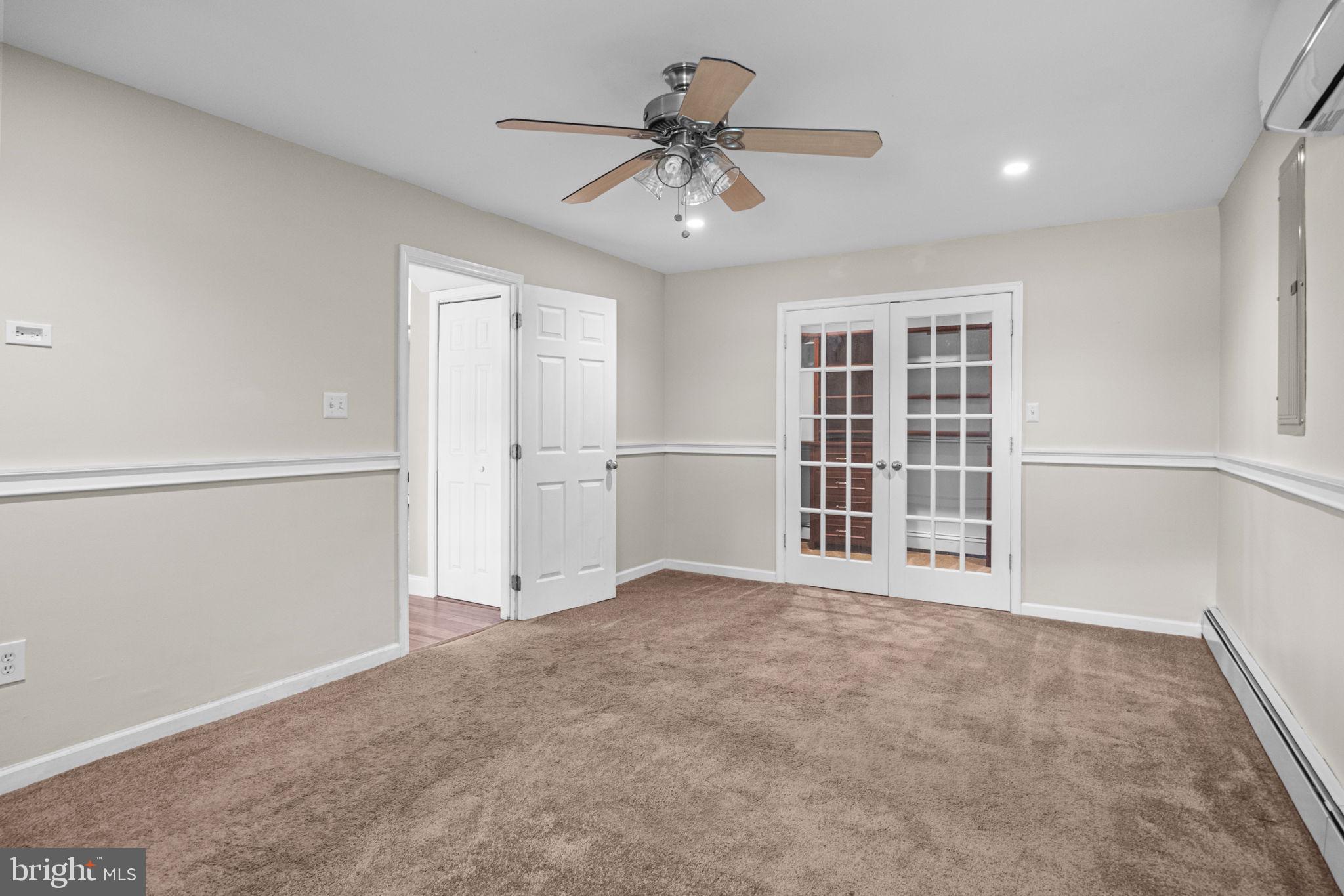 RED CEDAR HILL - Residential Lease