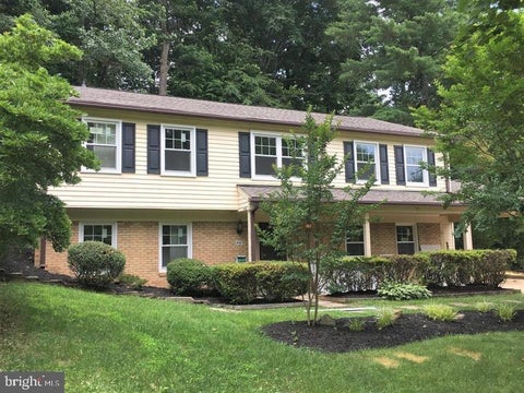 Photo of 14413 Bauer Drive, ROCKVILLE, MD 20853 (MLS # MDMC2260440)