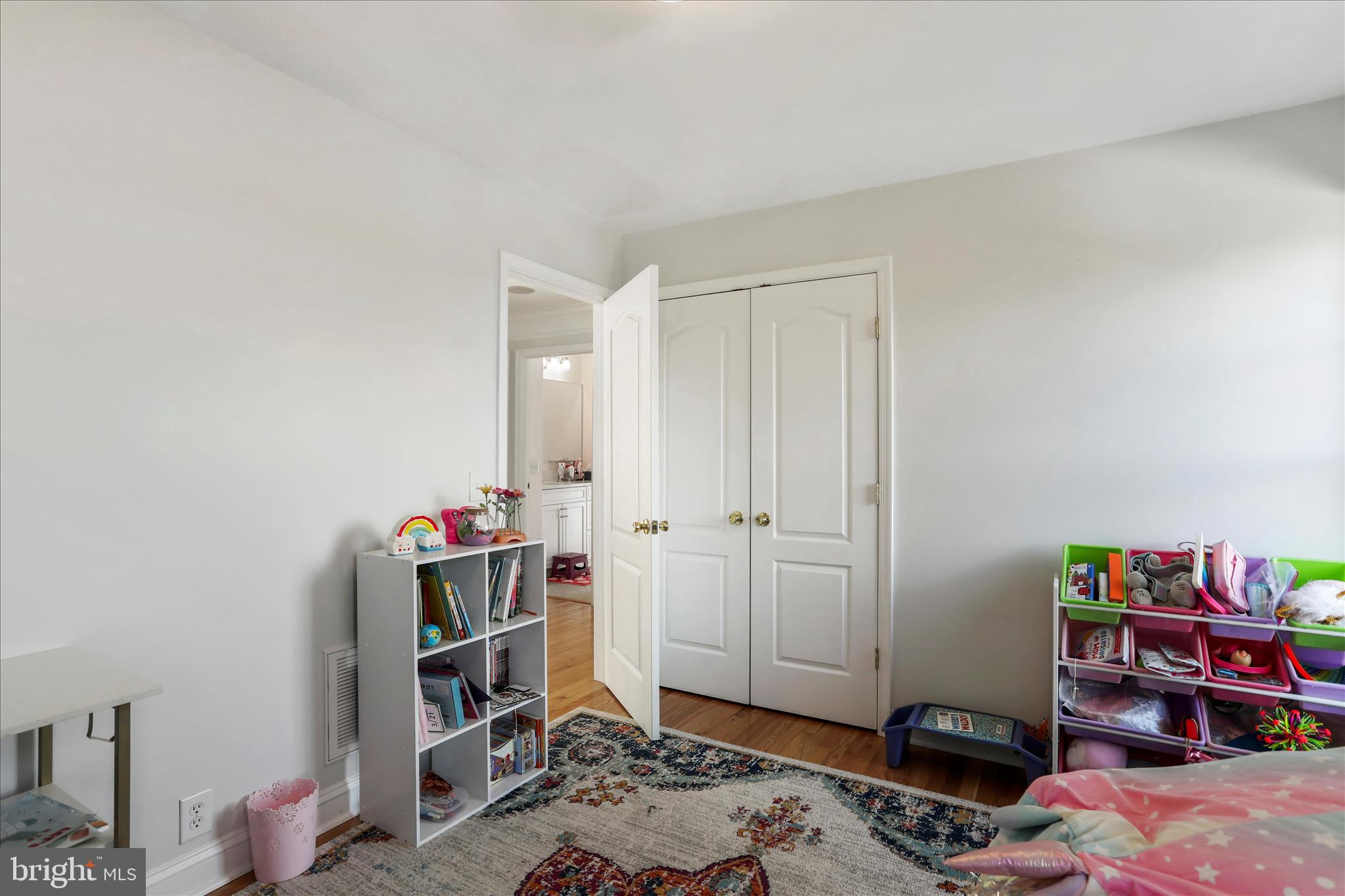 WOODBRIDGE - Residential