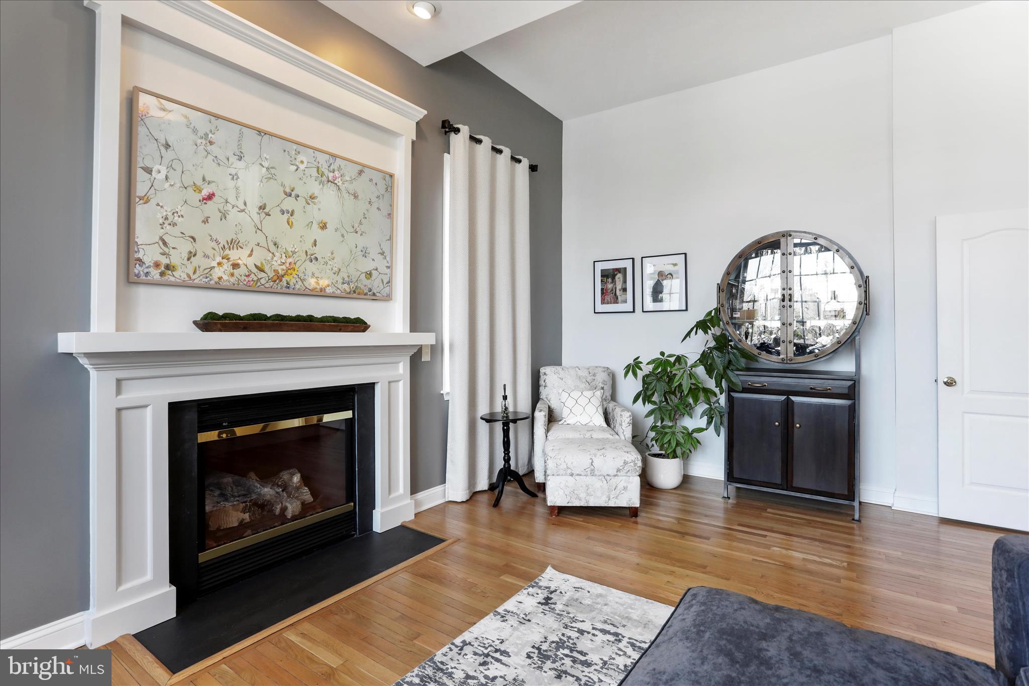 WOODBRIDGE - Residential