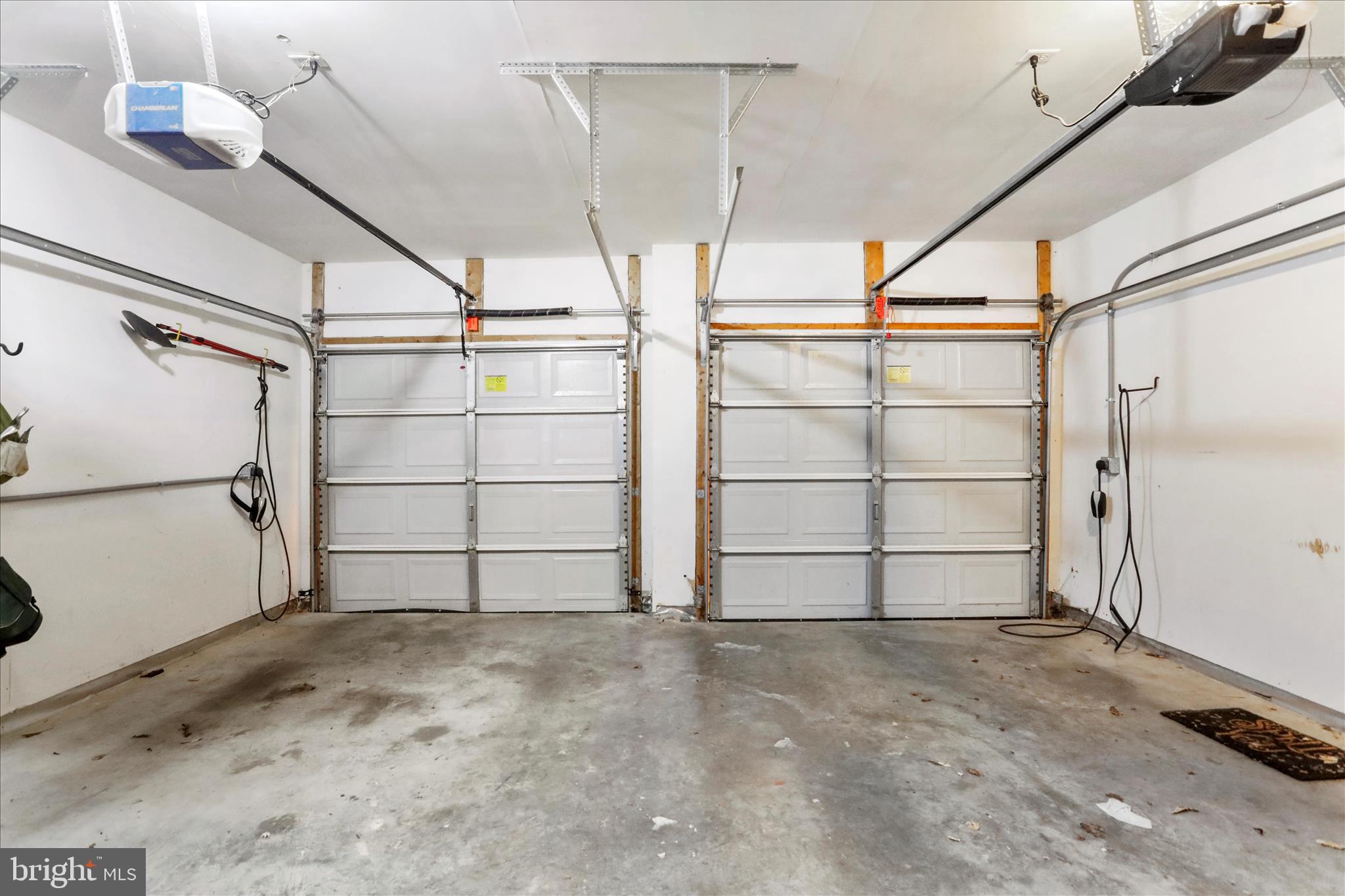 WOODBRIDGE - Residential